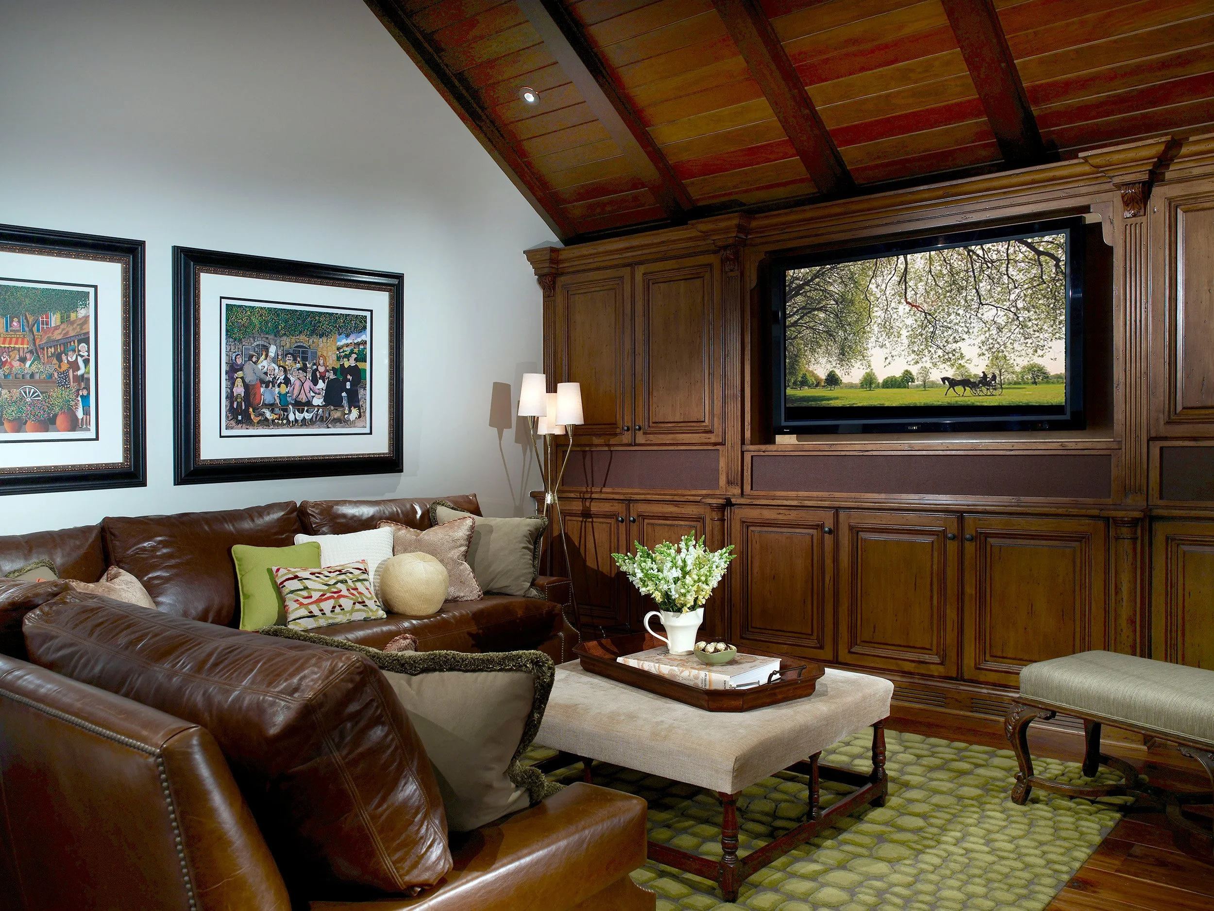 Photo by: Scott Van Dyke
Designed with Sunday football in mind, this family friendly media room hosts a myriad of neighborhood events.