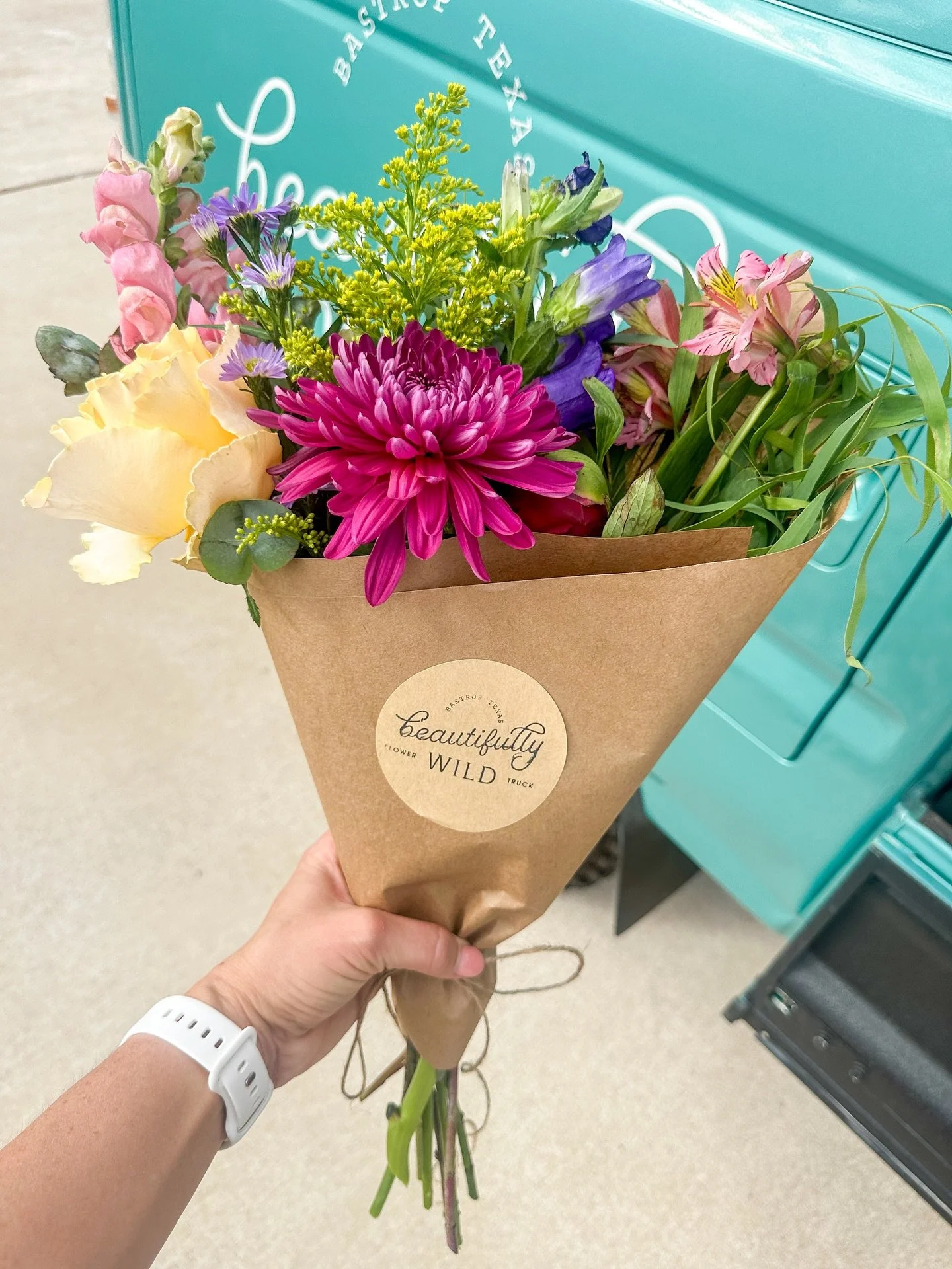 ✨ POP-UP TOMORROW ✨ at Gracie&rsquo;s - The Grace Miller from 10 AM until Sold Out!! 💐 

#DowntownBastrop #bastrop #BastropTx #flowertruck #bouquetbar #flowers