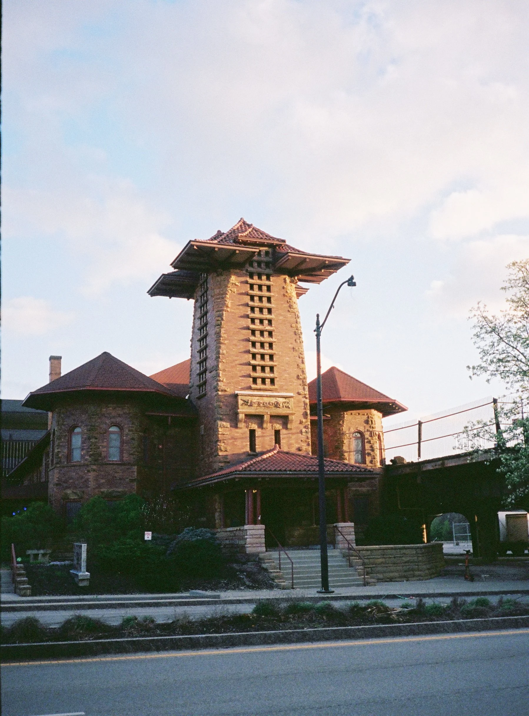Gifford2188962710-R1-03-32A.JPG