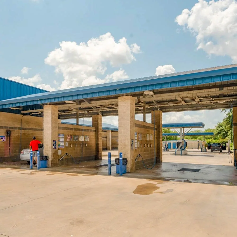 Touchless In-Bay Automatic (IBA) Car Wash at Crystal Clean Car Wash on Potranco Road in San Antonio, TX.