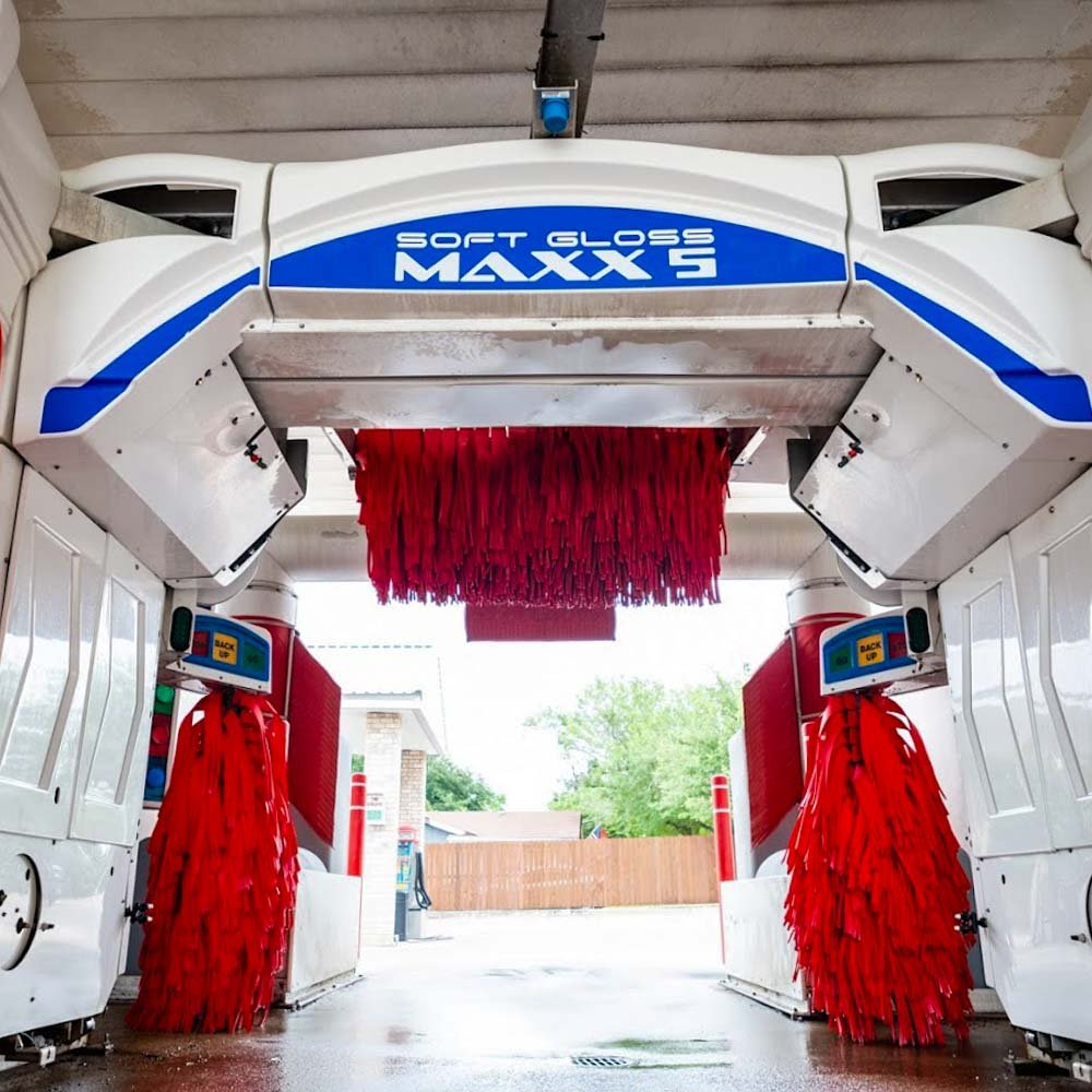 Soft Gloss MAXX 5 automatic tunnel wash at Connie’s Car Wash in Cedar Park, TX.