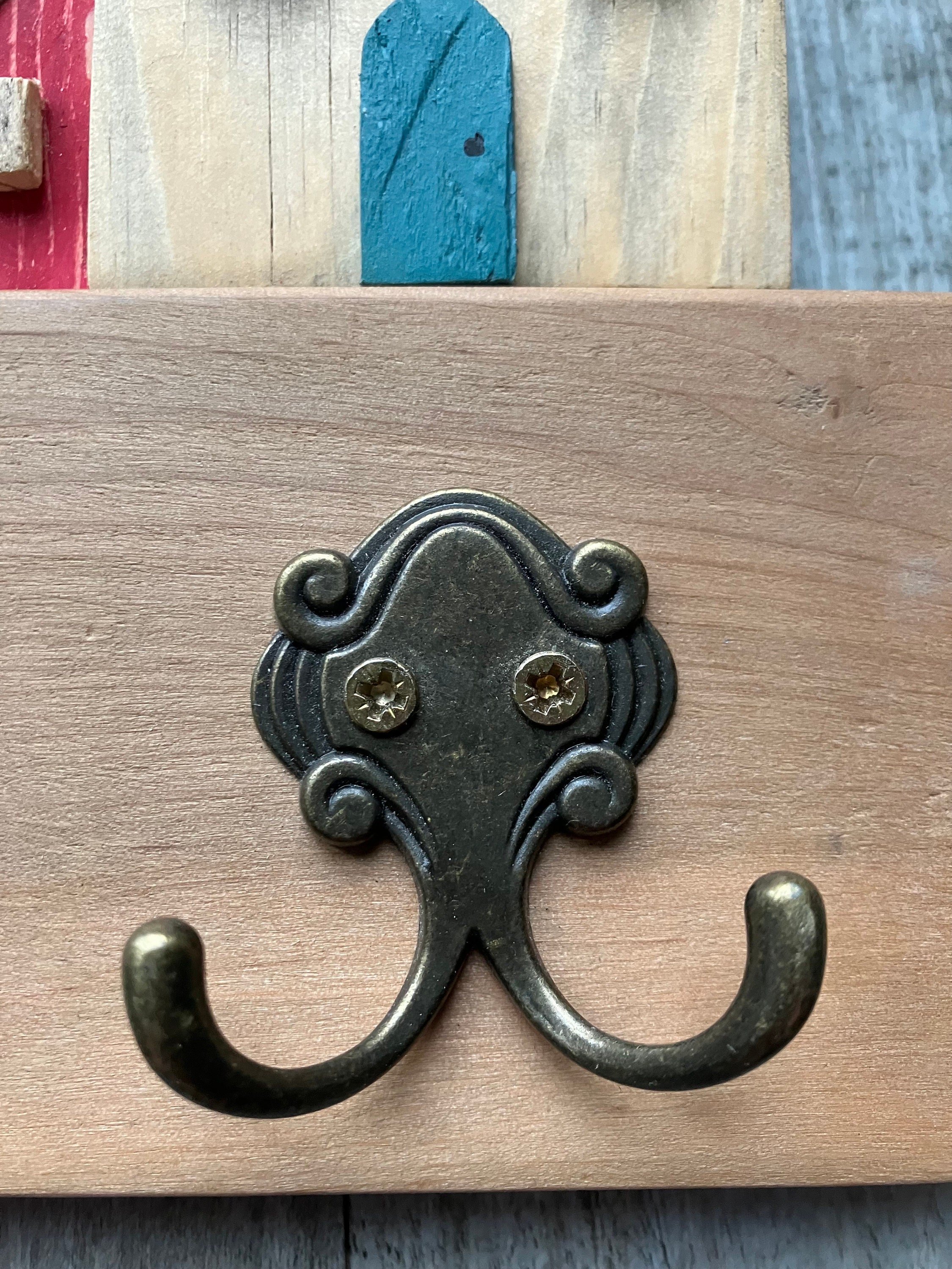 https://i.etsystatic.com/31531752/r/il/a797f5/5654145090/il_fullxfull.5654145090_ehqv.jpg