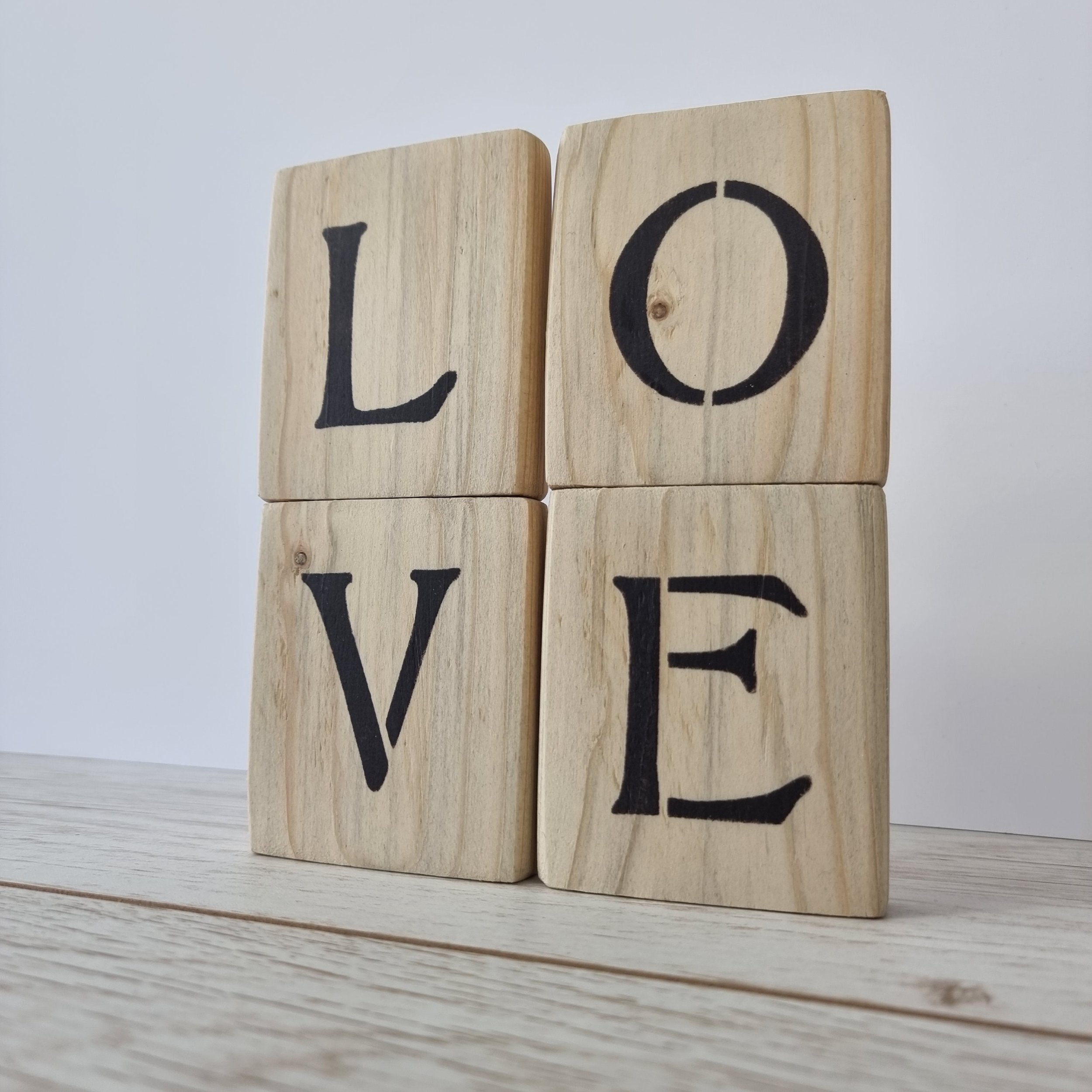 https://i.etsystatic.com/31531752/r/il/f38596/3712854935/il_fullxfull.3712854935_feju.jpg