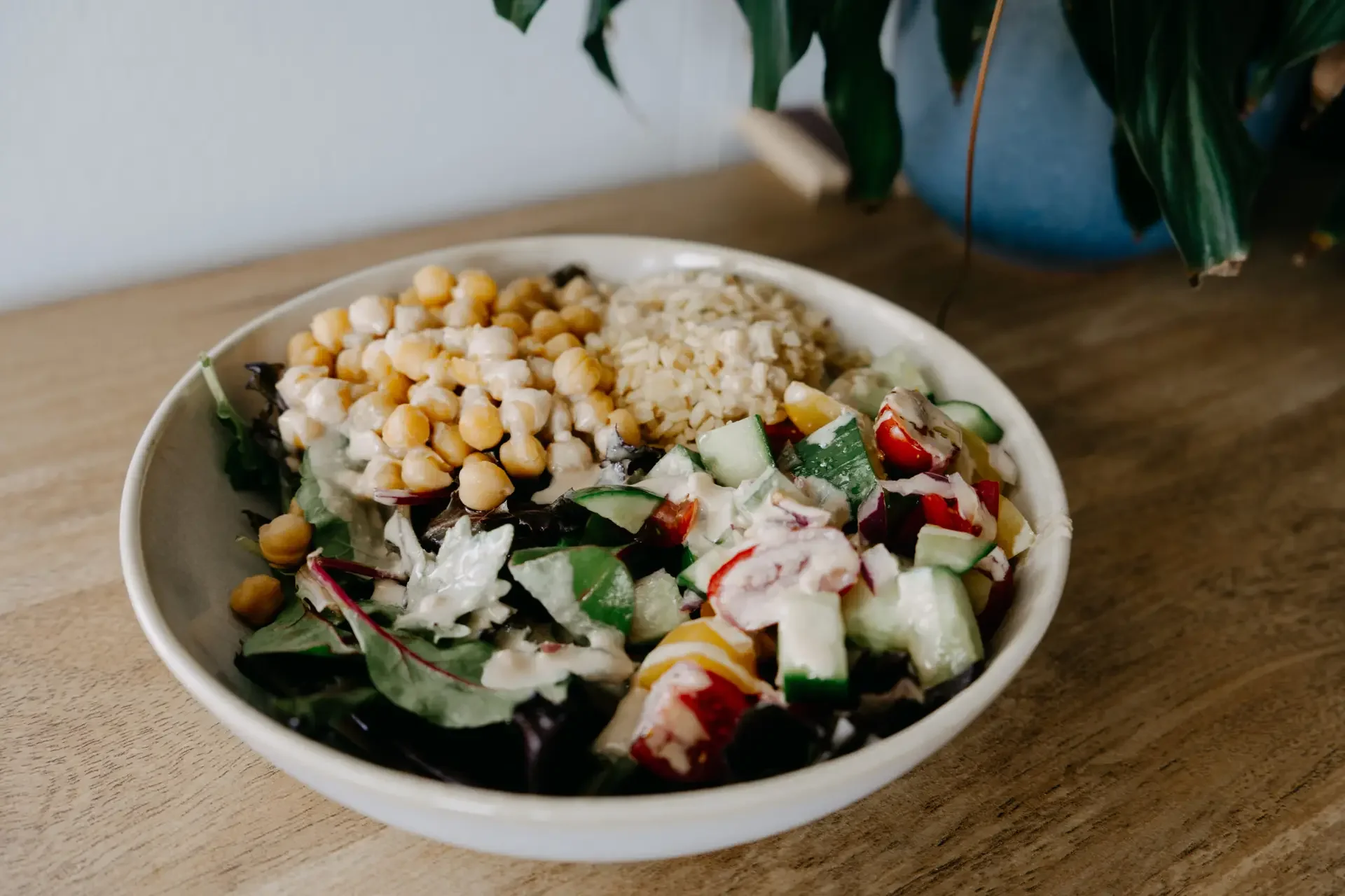 greek salad bowl