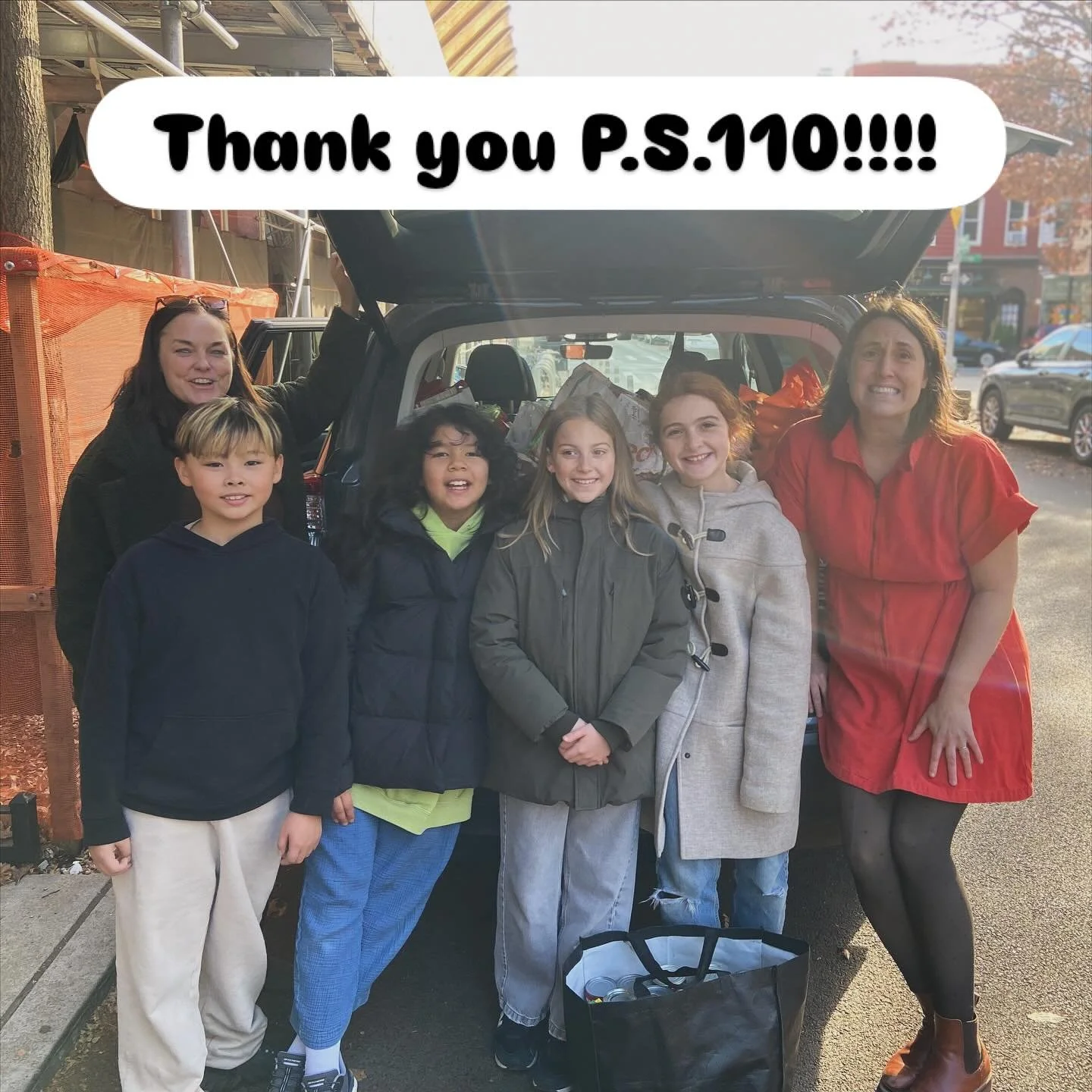 The awesome (and incredibly strong! 💪) @ps110pta student council leaders FILLED our car today with food pantry donations from the entire school community. Thank you for showing up for our  neighbors in such a huge way, PS 110!!! 🥰🥰🥰