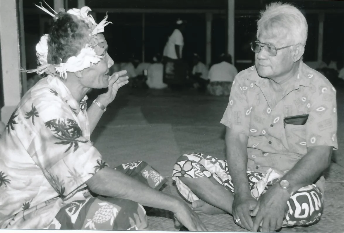 Dr Tiliga Pulusi with Sue Meafua,  Seimeana June 1998