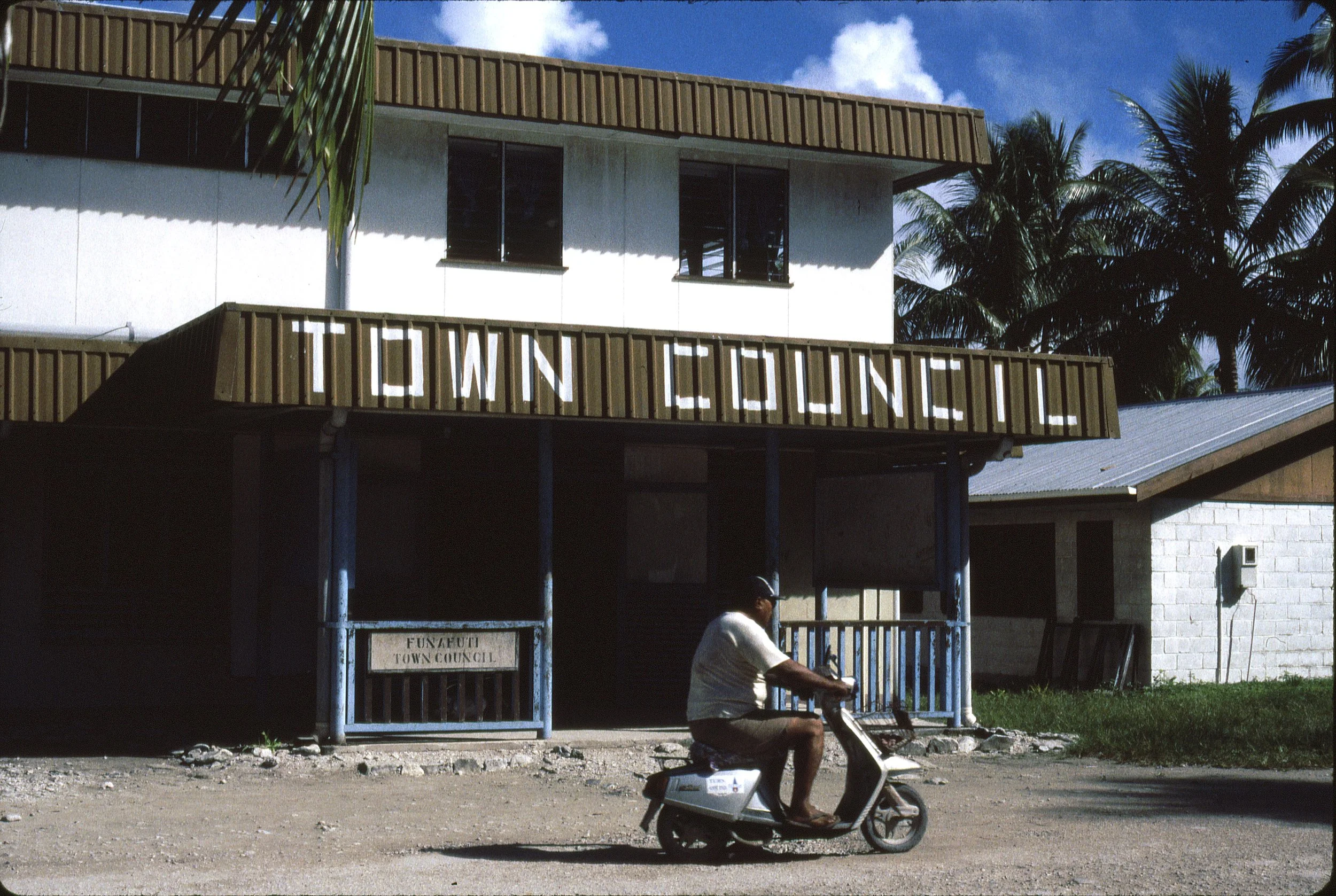 Funafuti Town Council - 1998 slide roll 5 no 24.jpg