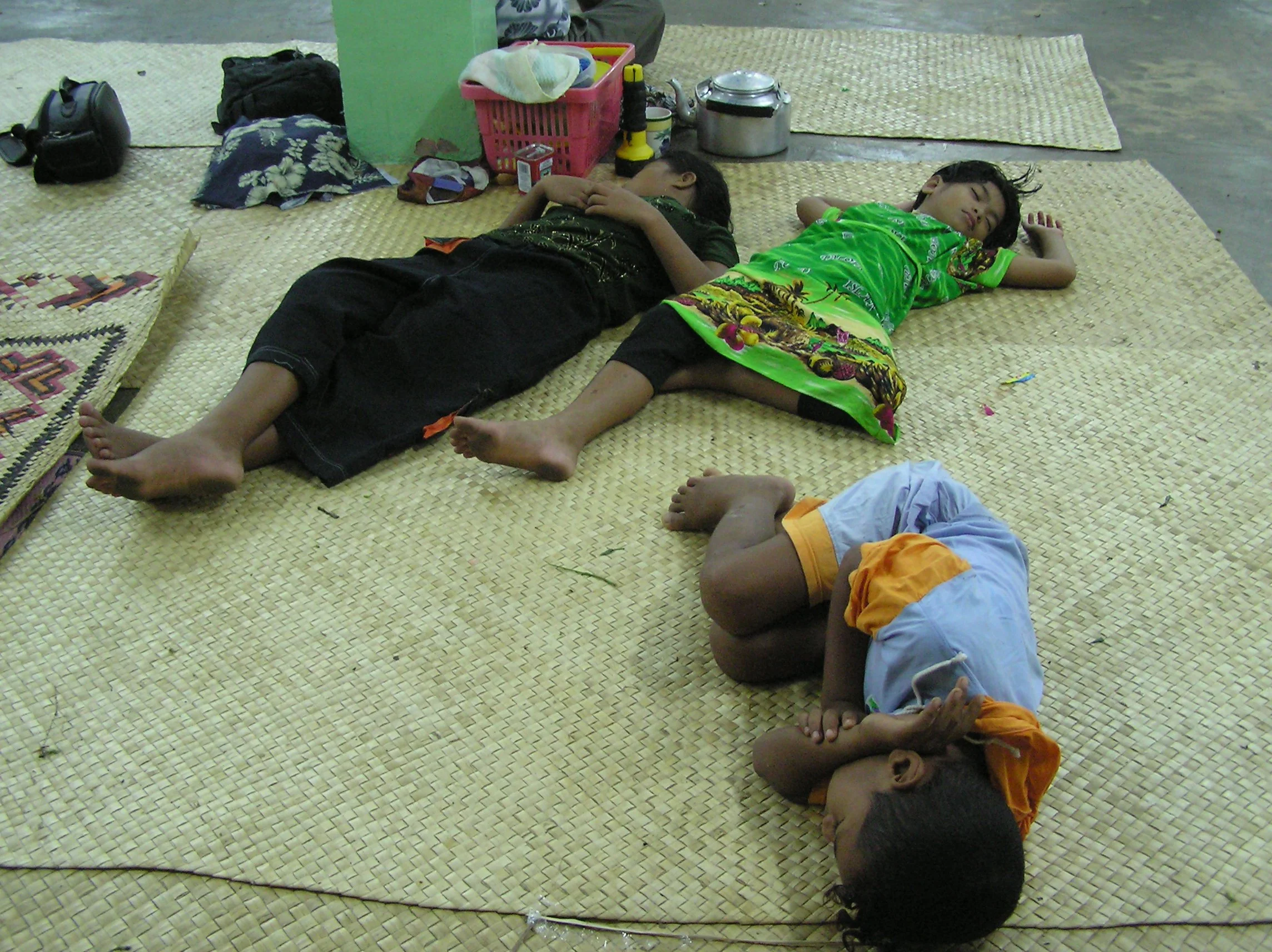 Album 14 -  2003-04 Tuvalu trip 047.jpg