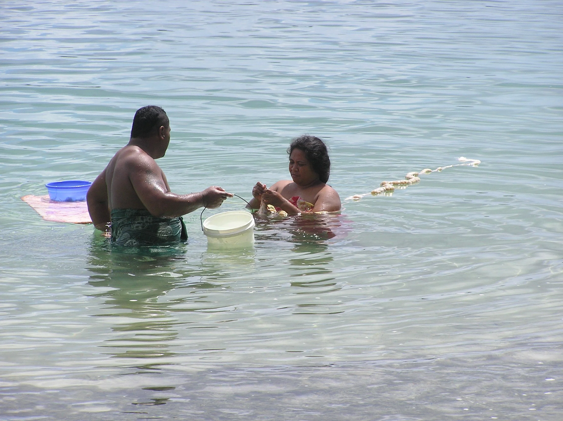 Album 15 -  2003-04 Tuvalu trip 052.jpg
