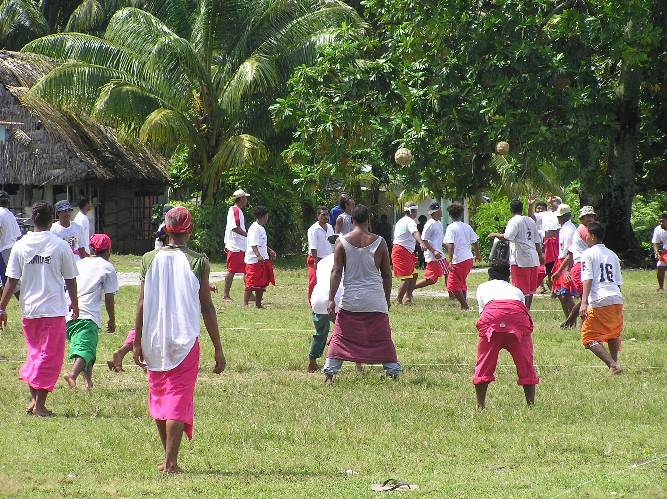 Album 15 -  2003-04 Tuvalu trip 017.jpg