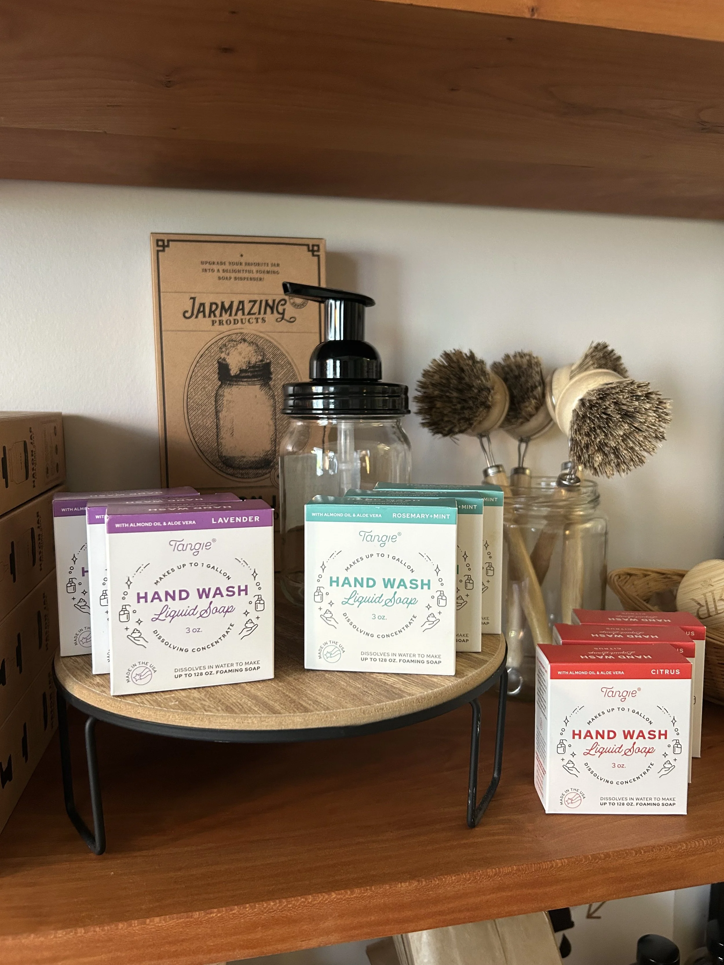 HAND SOAP CONCENTRATES & FOAMING PUMP LIDS