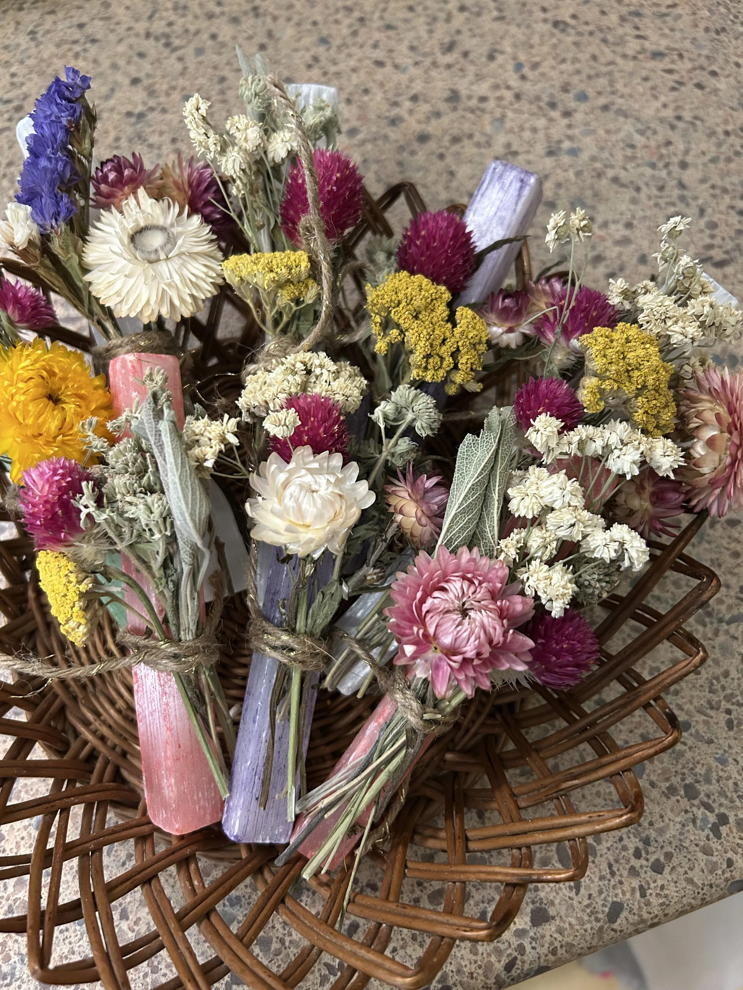 SELENITE WAND FLORAL BOUQUETS