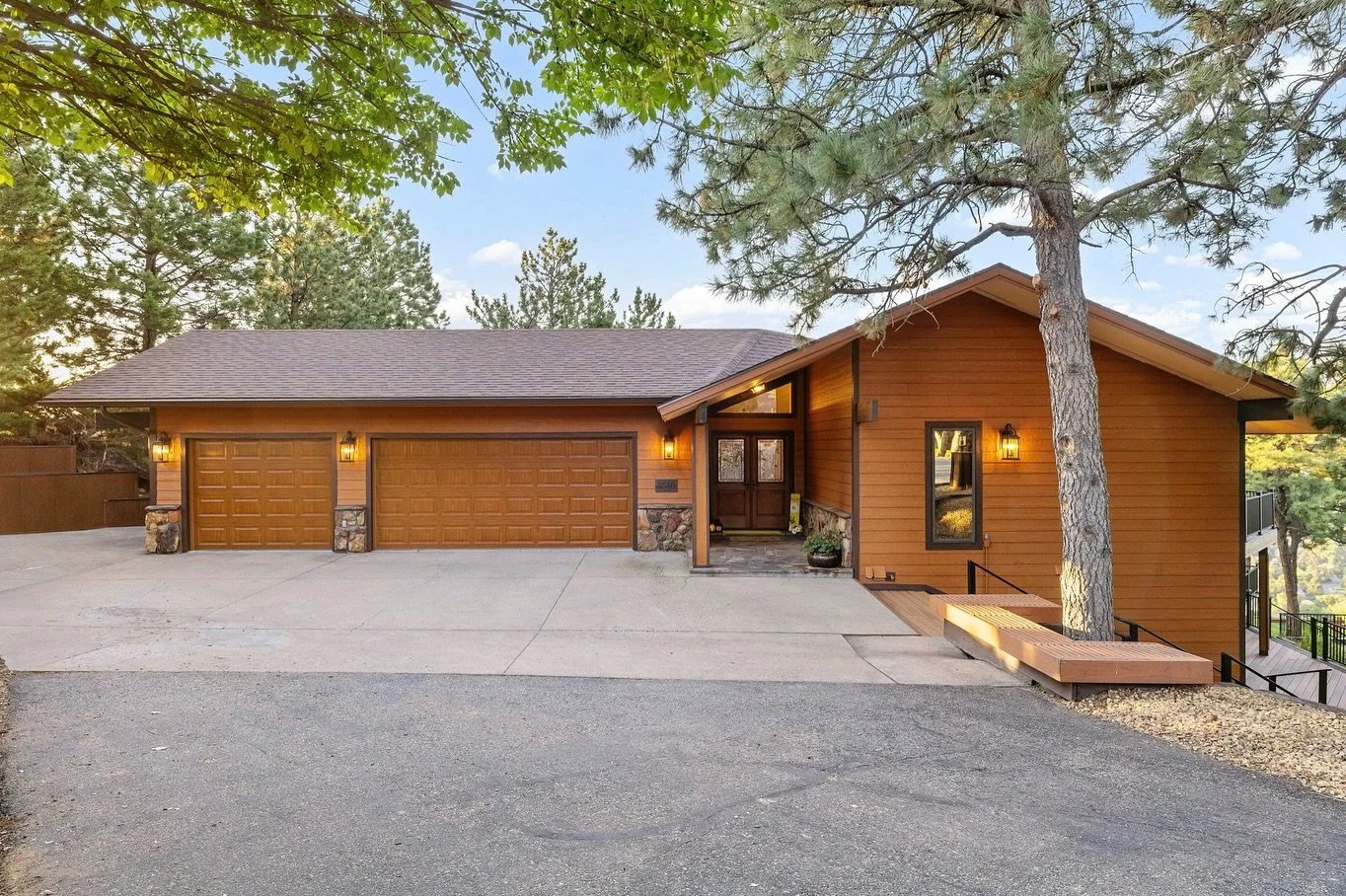 Breathtaking stills from this home on the Rims!

3540 Masterson Circle, Billings MT | $1,750,000
&bull;
Listed by: @amy.a.maggio 
Brokered by: @floberghomes 
Media by: @ascendantcreative 
&bull;
#luxurylisting #highendhomes #dreamhome #realestatephot