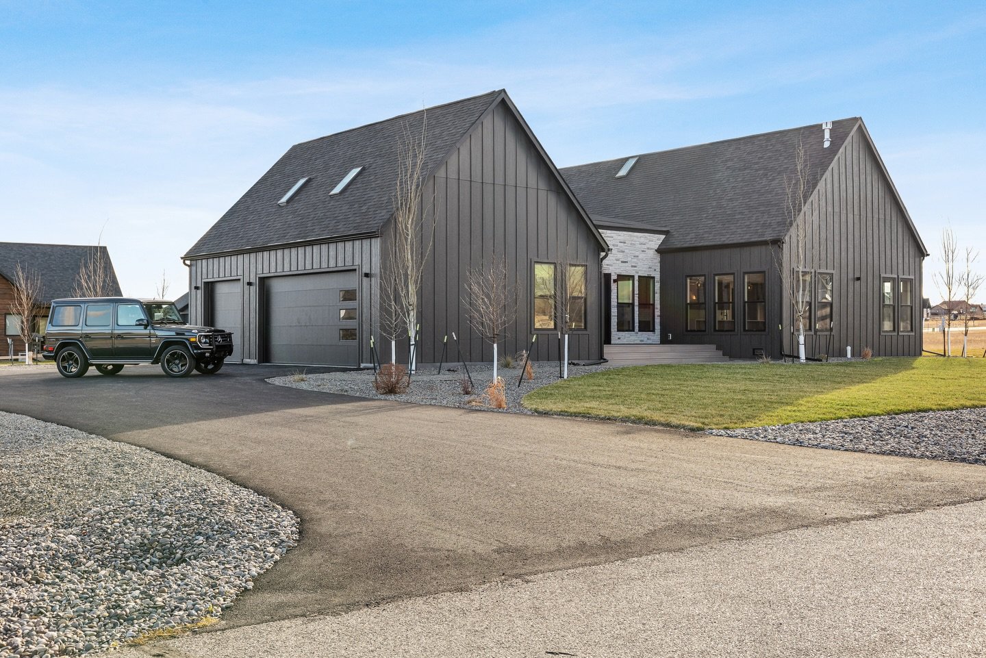 Refined Scandinavian-Style Luxury 
.
74 Big Sky Dr, Red Lodge, MT | $1,100,000
.
Listing Agents:&nbsp;@greggoneil&nbsp;@kaydnlaudie
Brokered by:&nbsp;@floberghomes
Media by:&nbsp;@ascendantcreativeco
.
#luxurylisting&nbsp;#luxuryrealestate&nbsp;#real