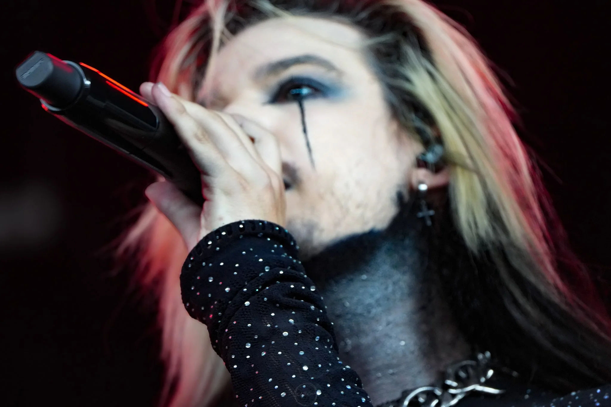 Dark Divine SOL-169.jpg
