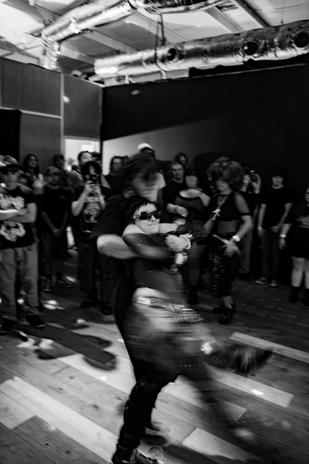 spin2-ezgif.com-resize.gif