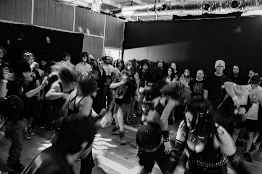 mosh3-ezgif.com-resize.gif