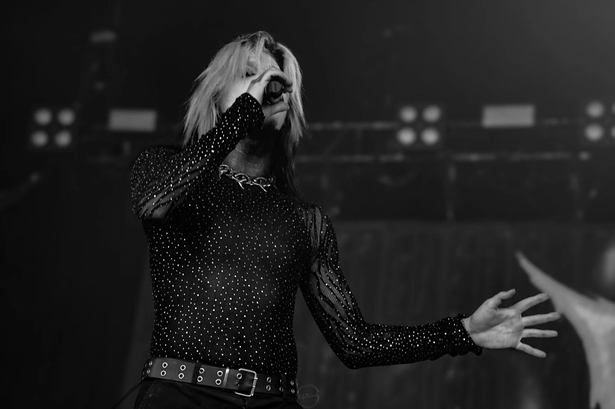 Dark Divine SOL-246.jpg