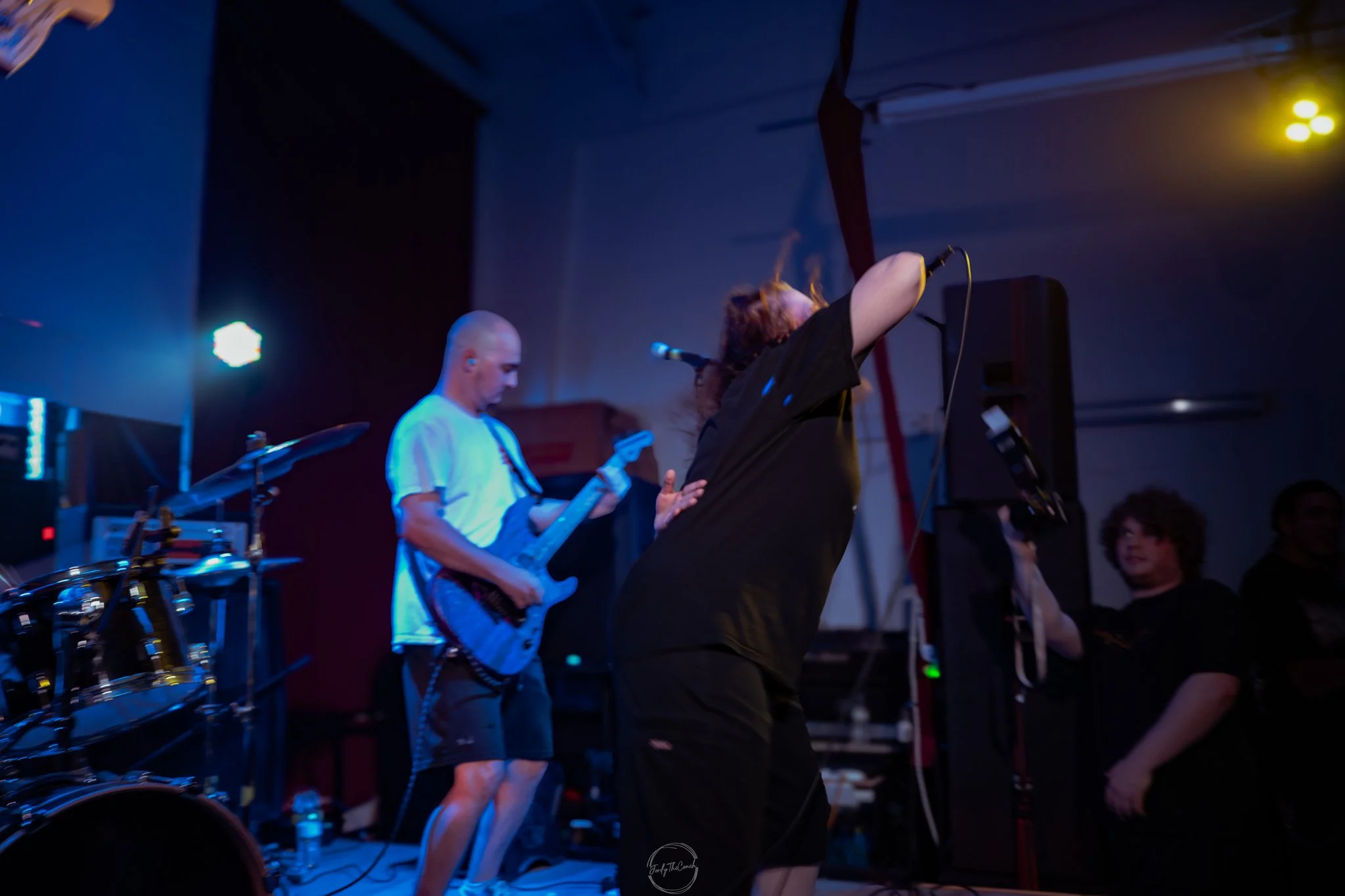 Derail-040.jpg