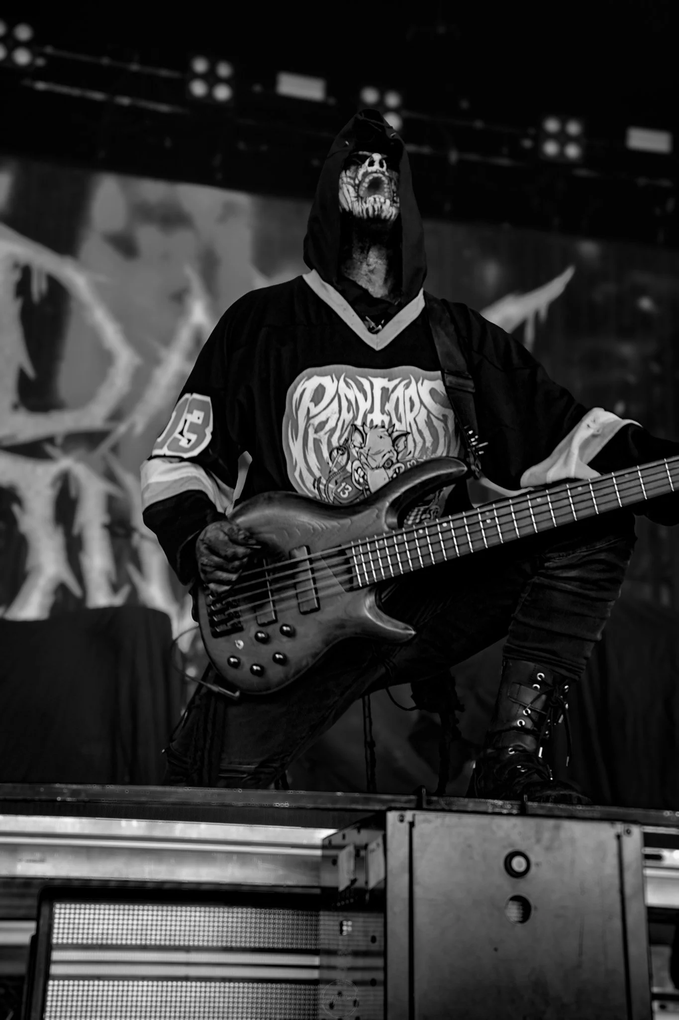 Dark Divine SOL-139.jpg