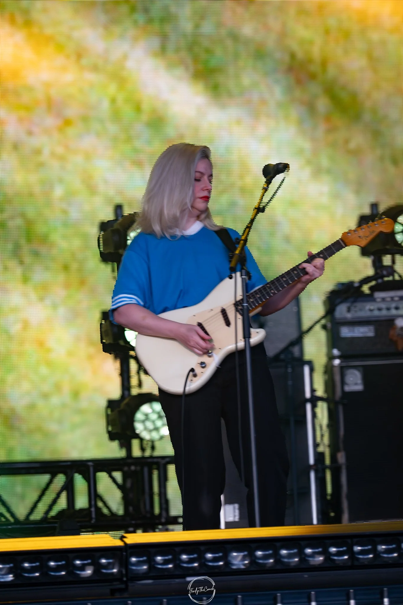 Alvvays-24.jpg