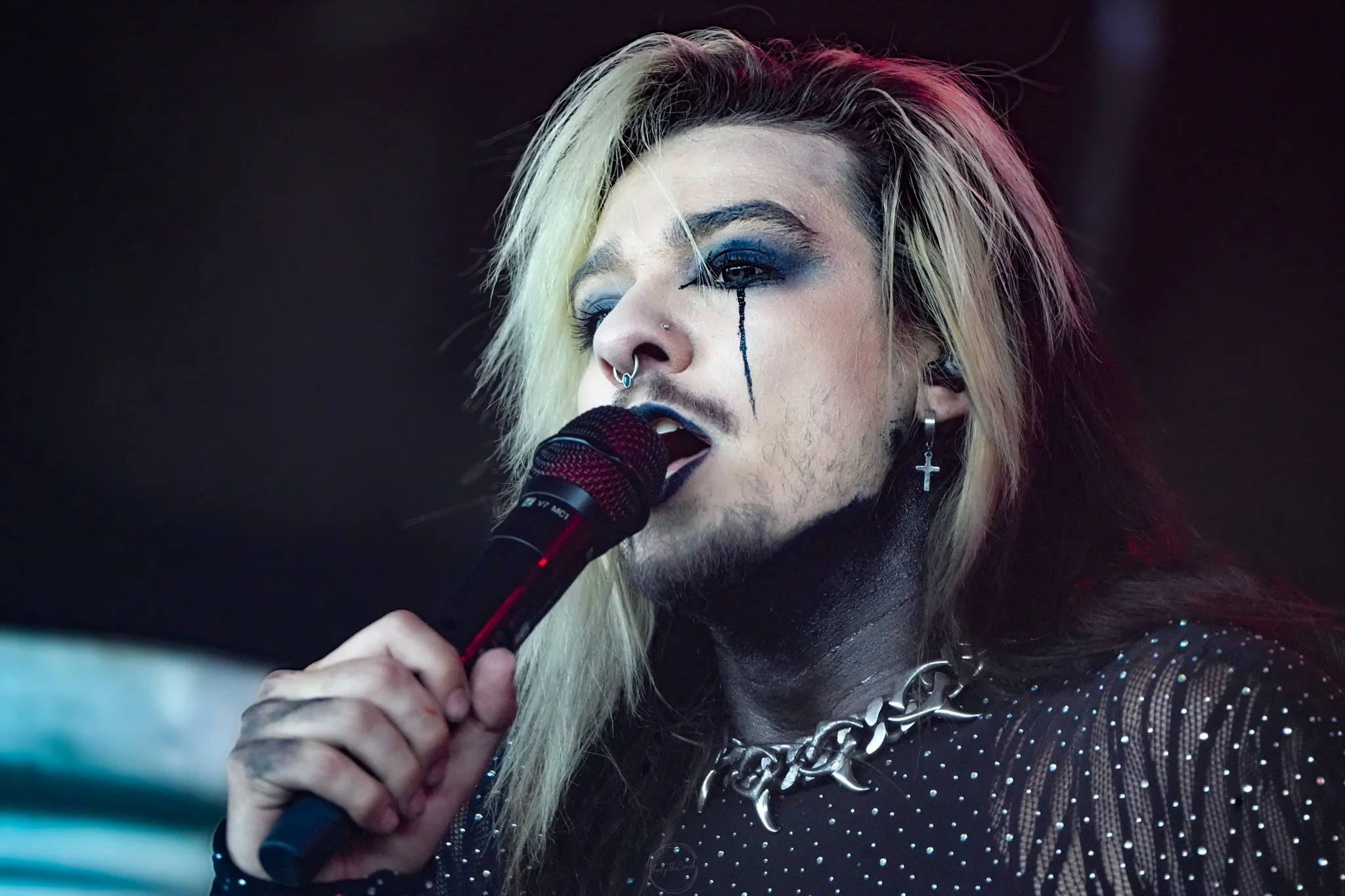 Dark Divine SOL-109.jpg