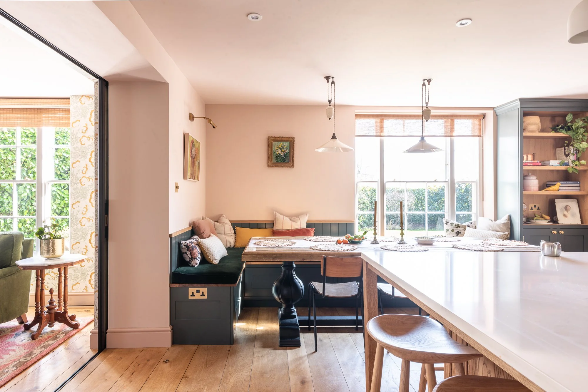 bench seat and snug.JPG