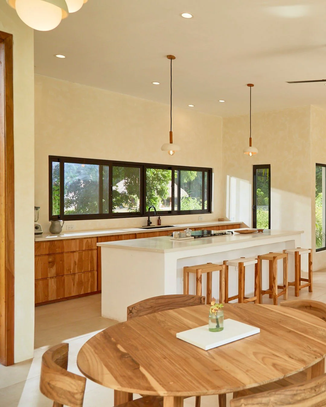 More than a place to stay.
A setting for slow mornings, quiet afternoons and unhurried nights.

.
-
#SlowTravel #SurfLifestyle