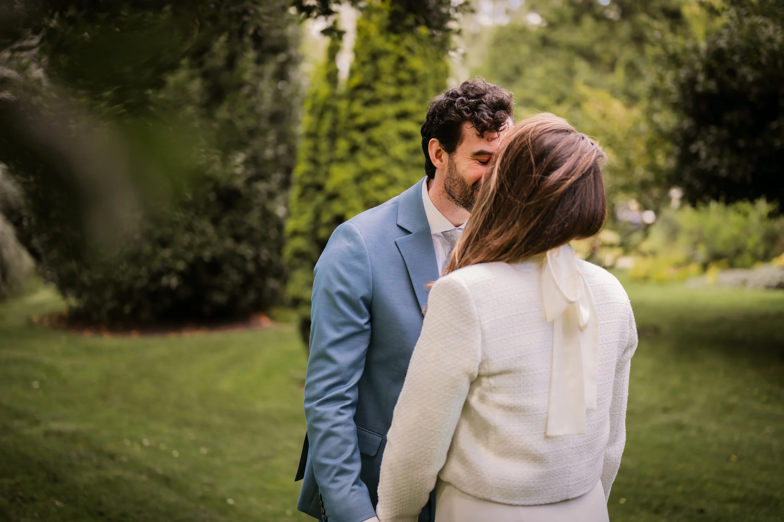 A couple in love in Dublin park 