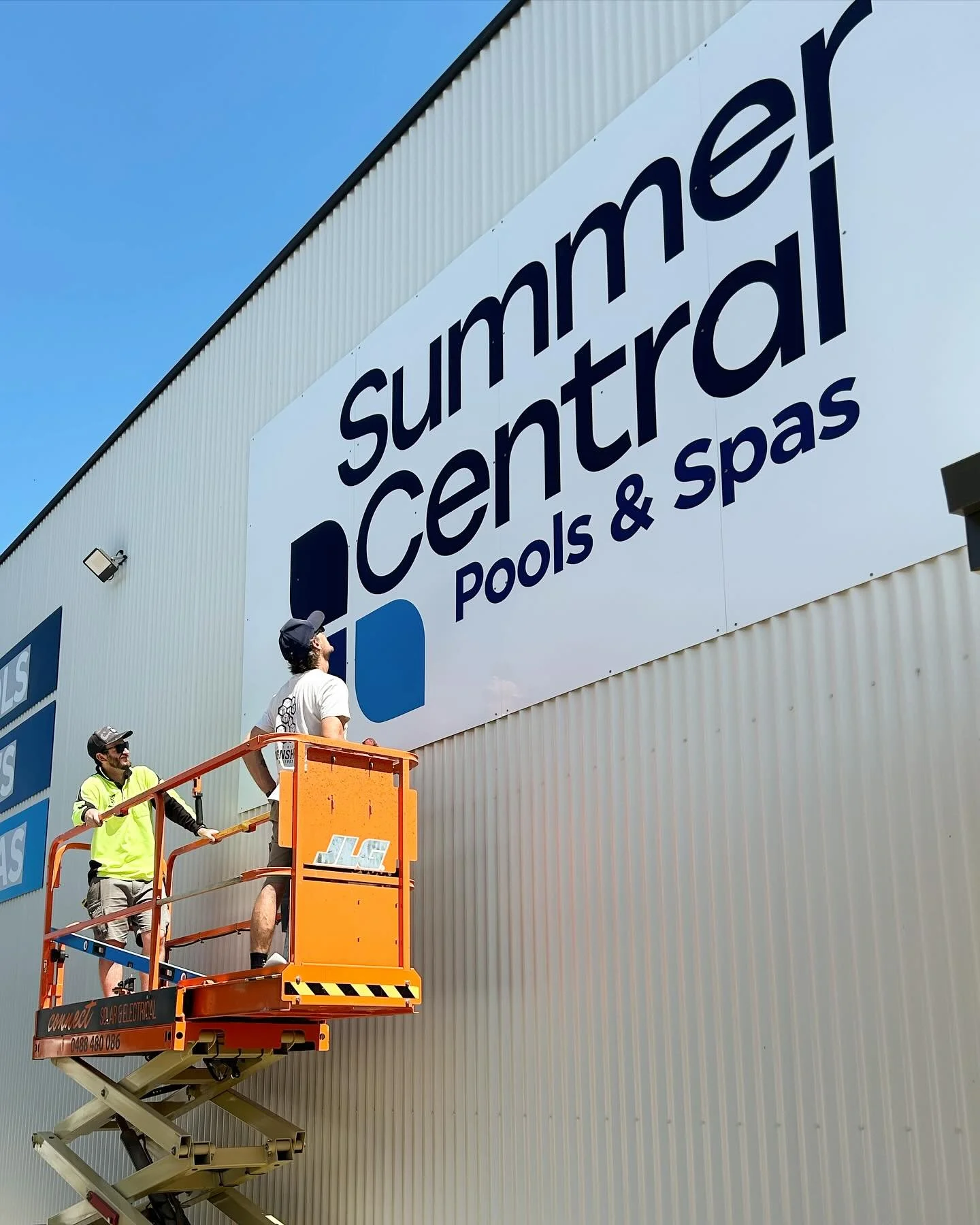 And just like that, Summer Central signage is up! Countdown is officially on. Keep an eye out for the upcoming opening dates and events 👏🏻