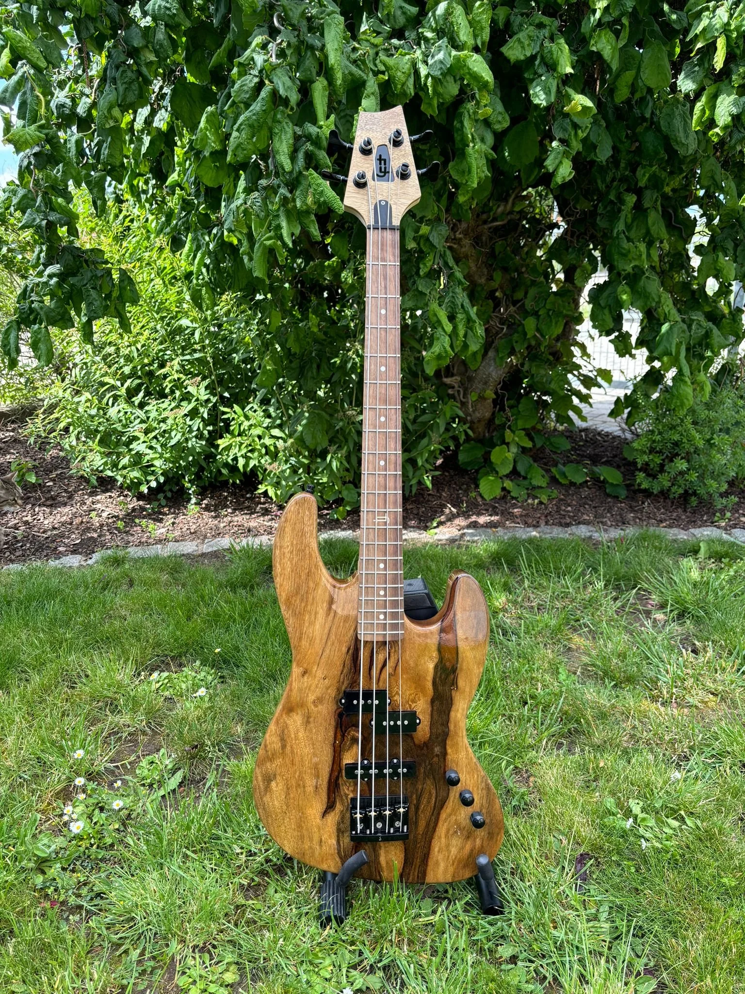 E-Bass.jpg