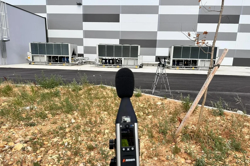 Tours aéroréfrigérantes — impact acoustique et solutions
