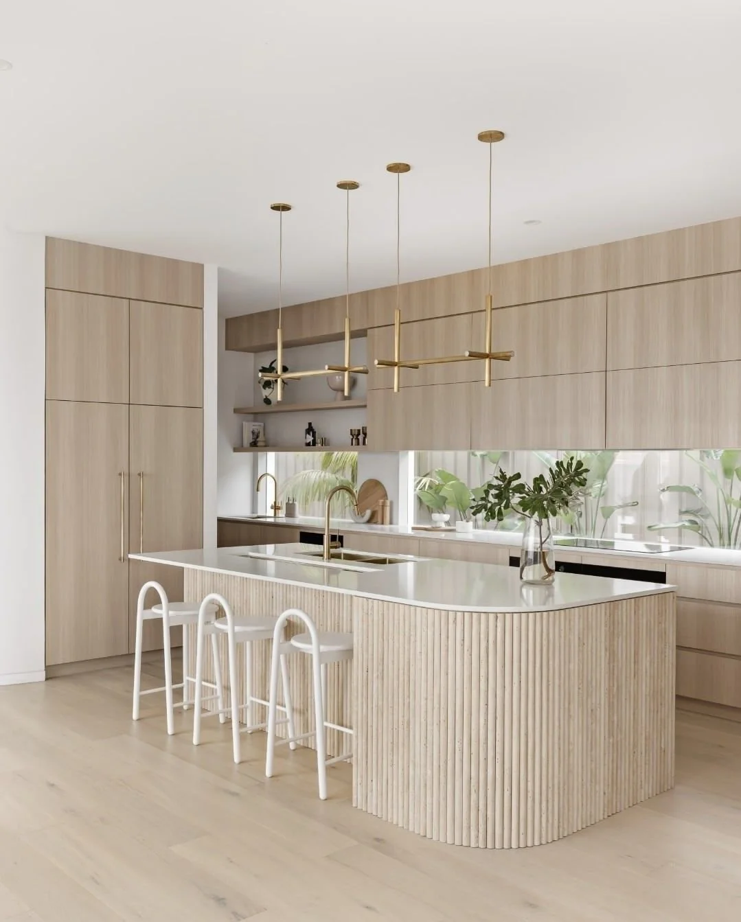 Melbourne luxury kitchen renovation with premium appliances