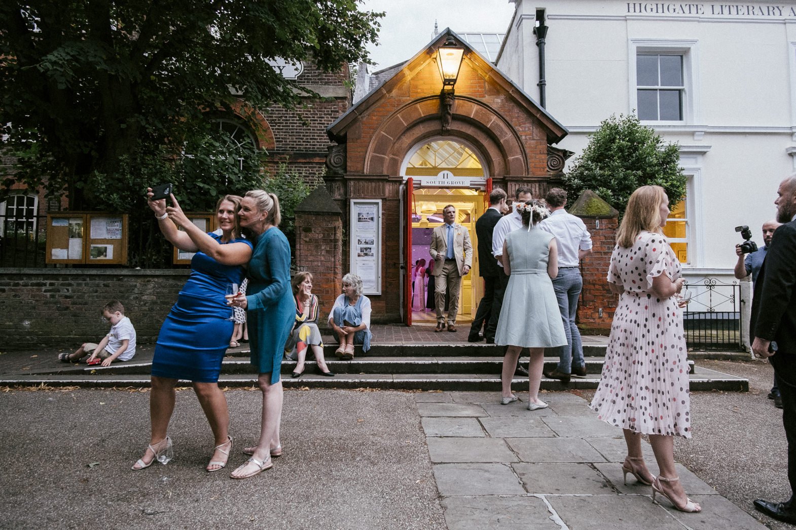LONDON WEDDING PHOTOGRAPHERS-123.jpg