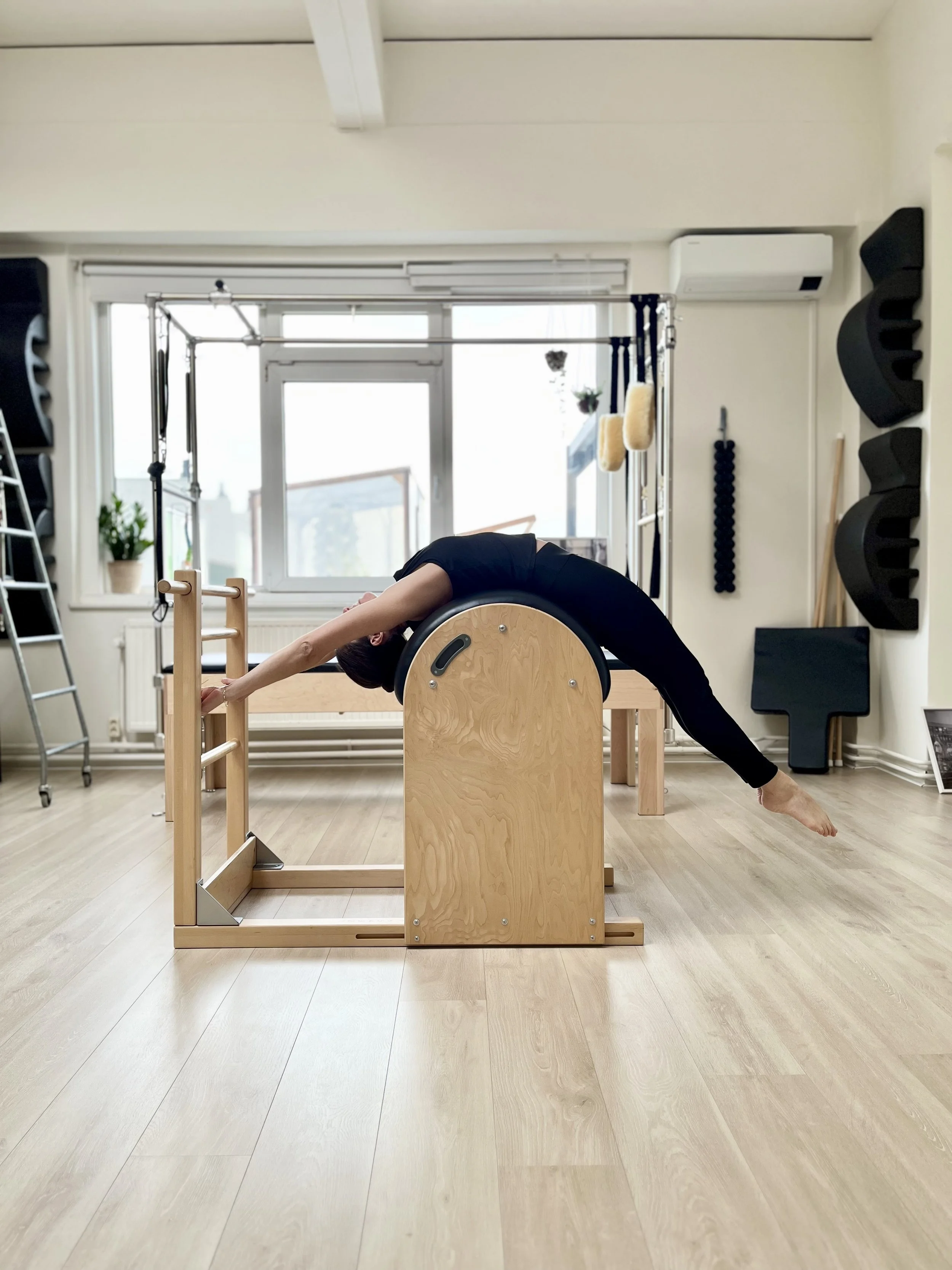 advanced pilates practice in private pilates studio oud west