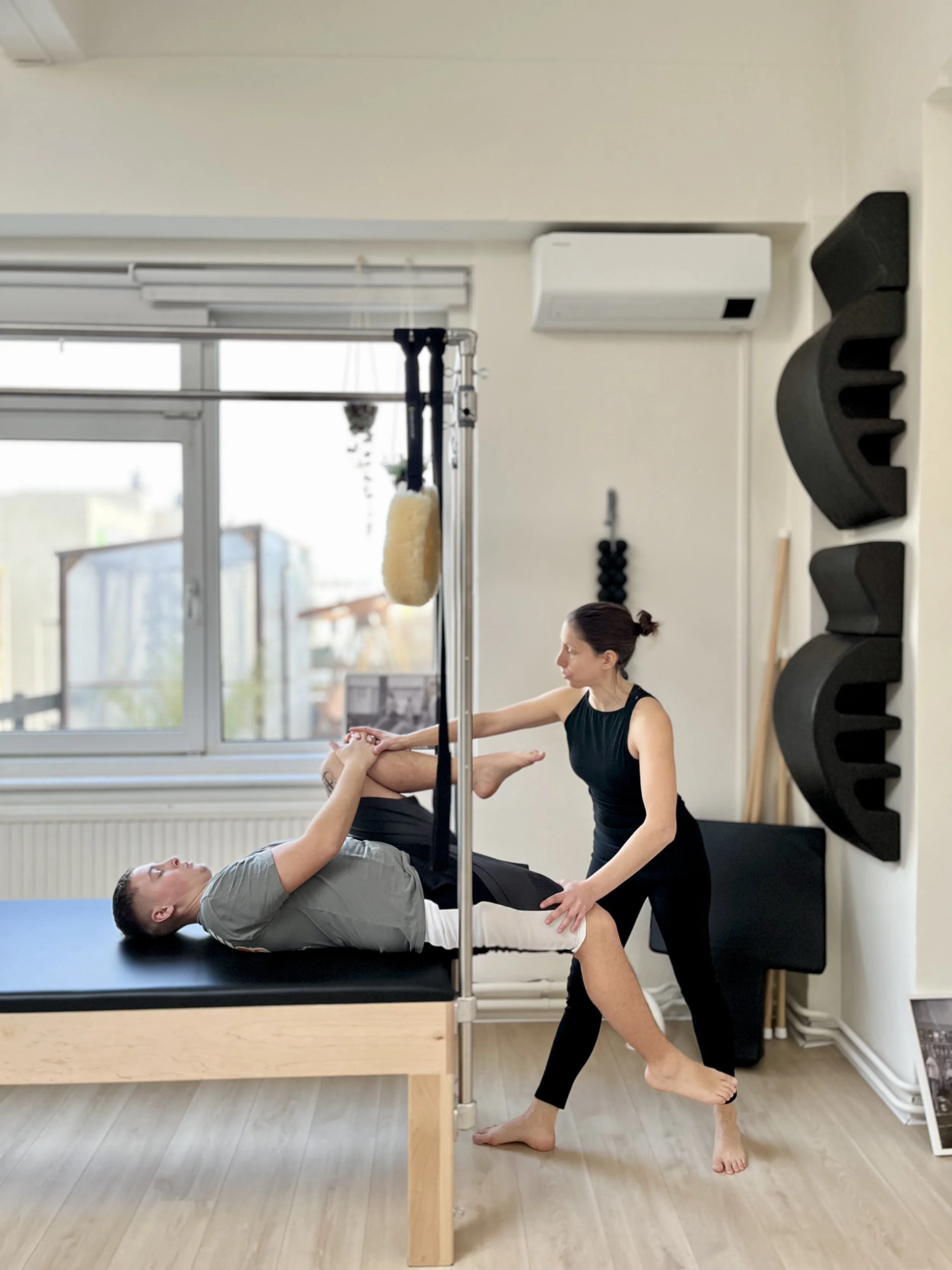 private pilates lessons for men, sports, rehabilitation at a private studio in amsterdam oud west