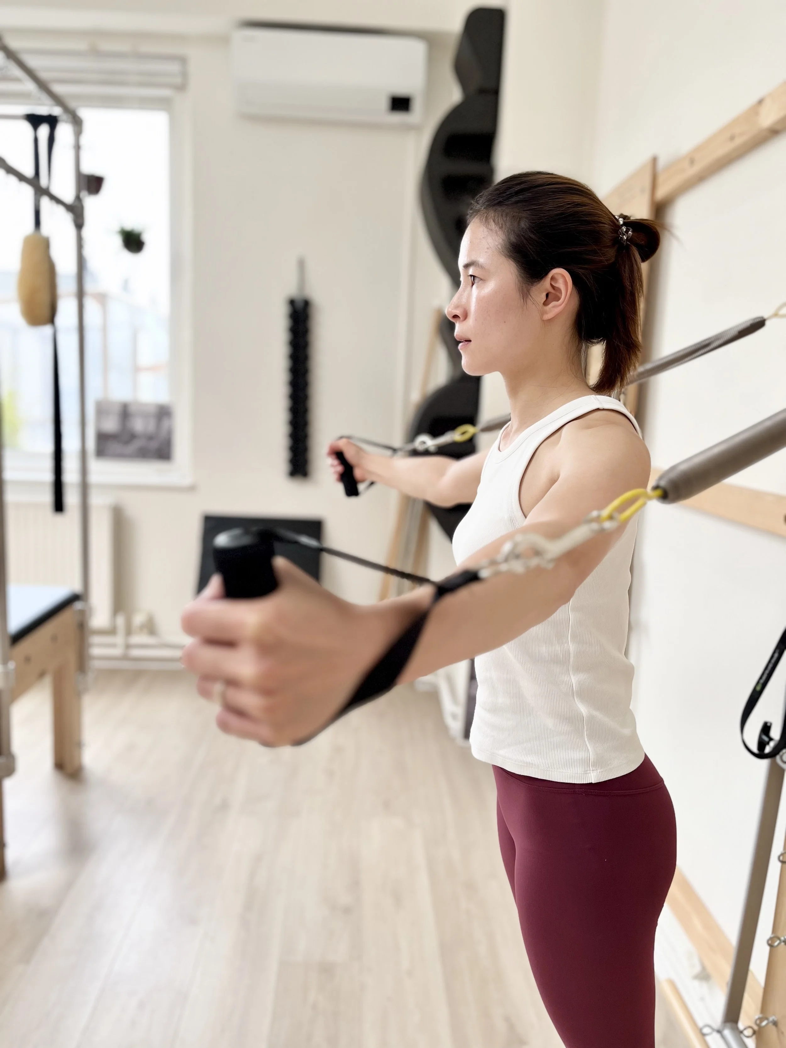 private pilates class in oud west amsterdam private studio reformer, cadillac, springboard, chair