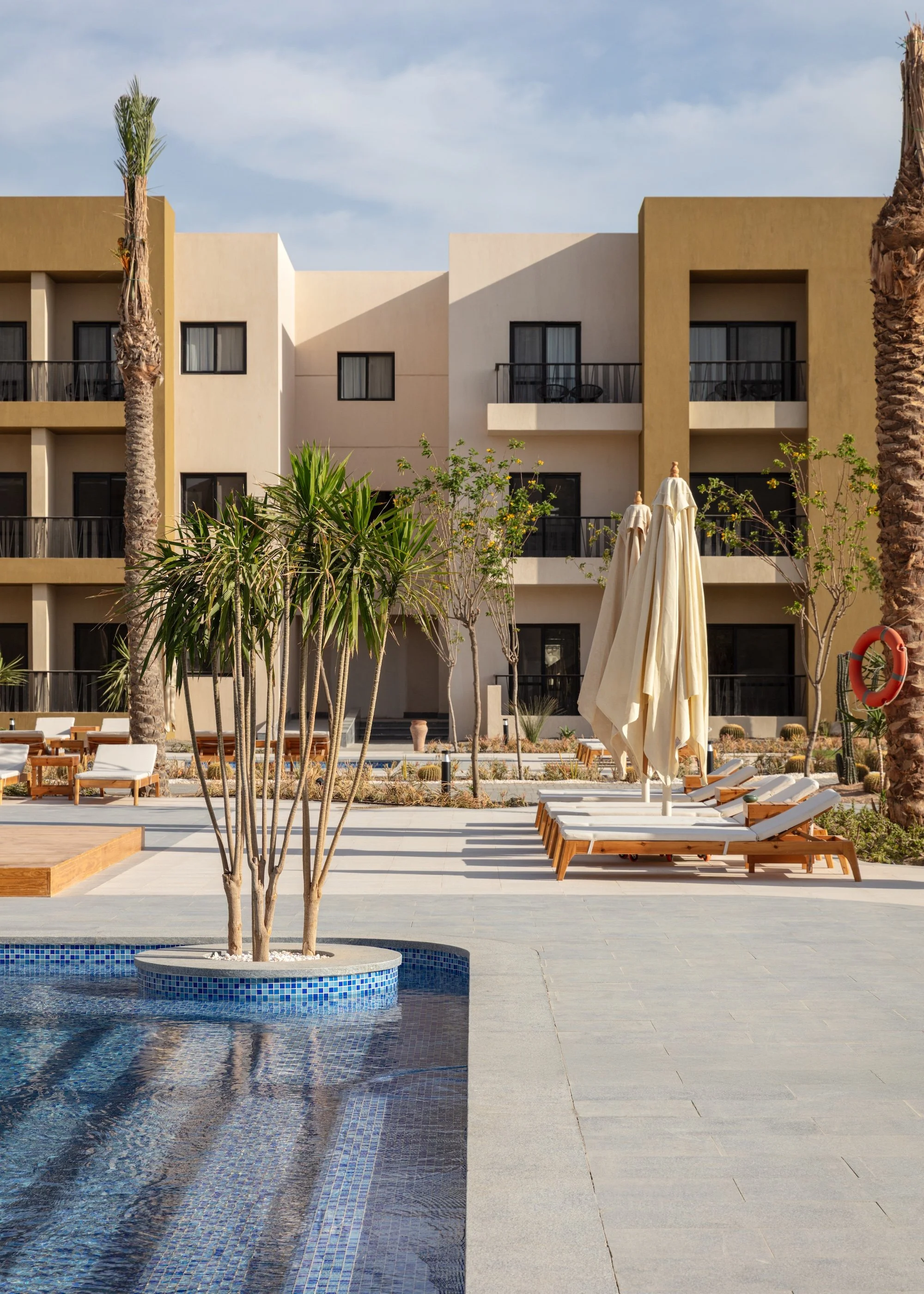 Village Hotel 07.jpg