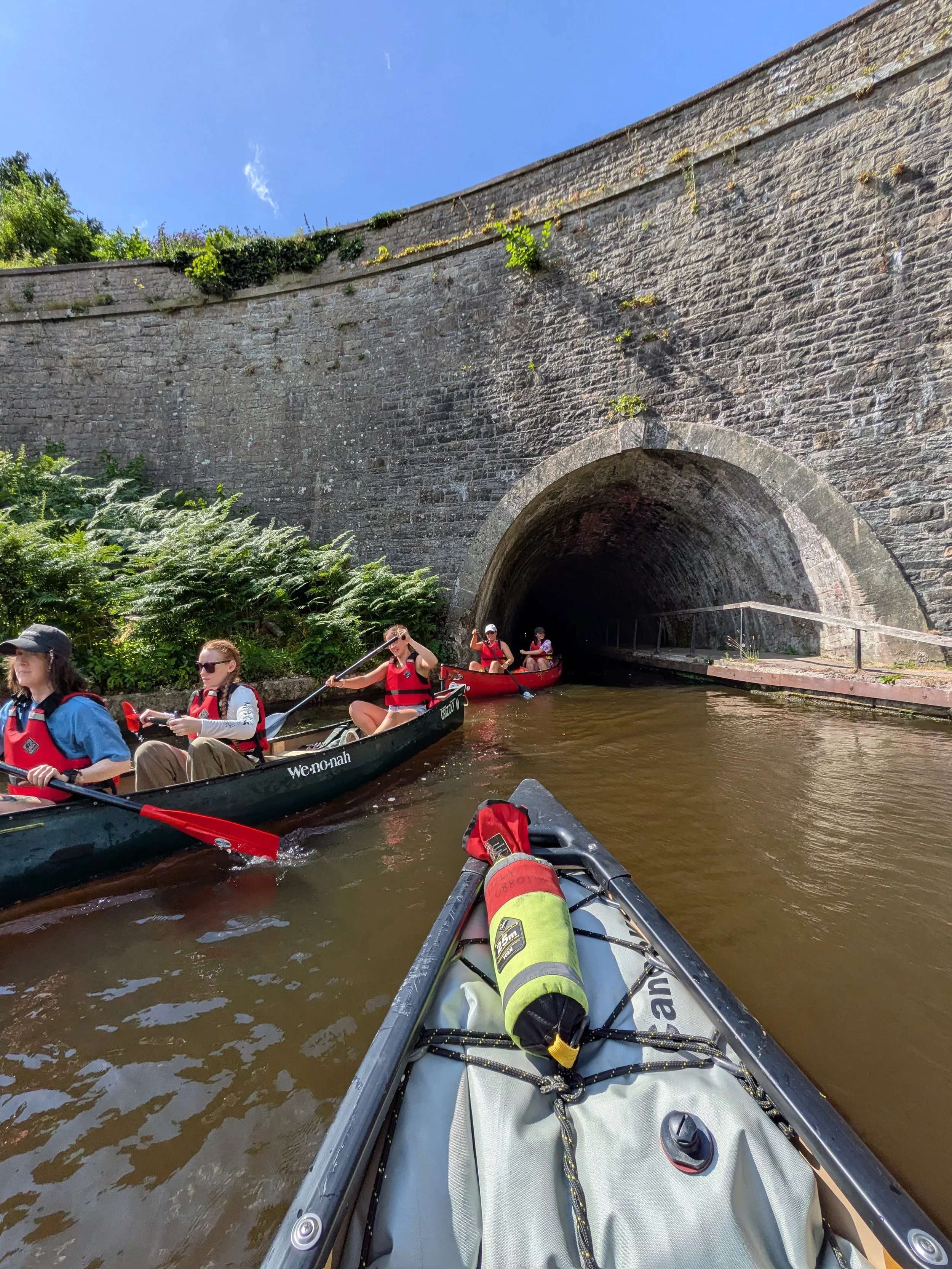 best things to do in llangollen guided canoe trip in chirk with grizzly adventurer chirk tunnels and chirk aqueduct