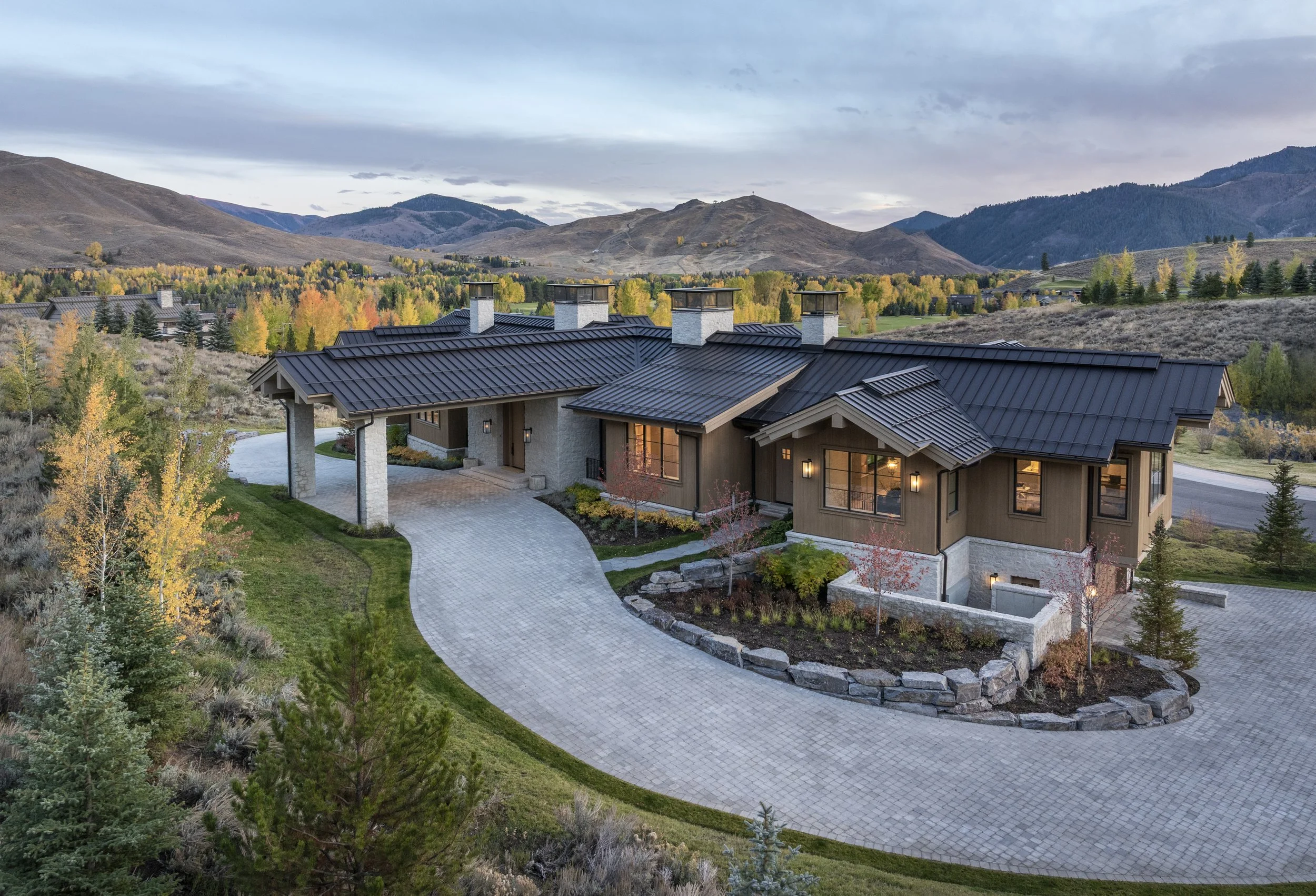 212 Sun Peak - Twilight - 115-Edit.jpg