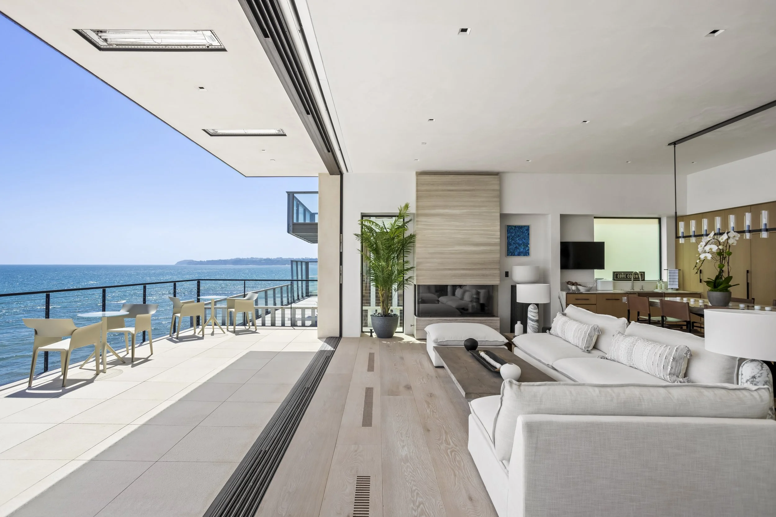 RTABBOTT_MALIBUCOLONY_11.jpg