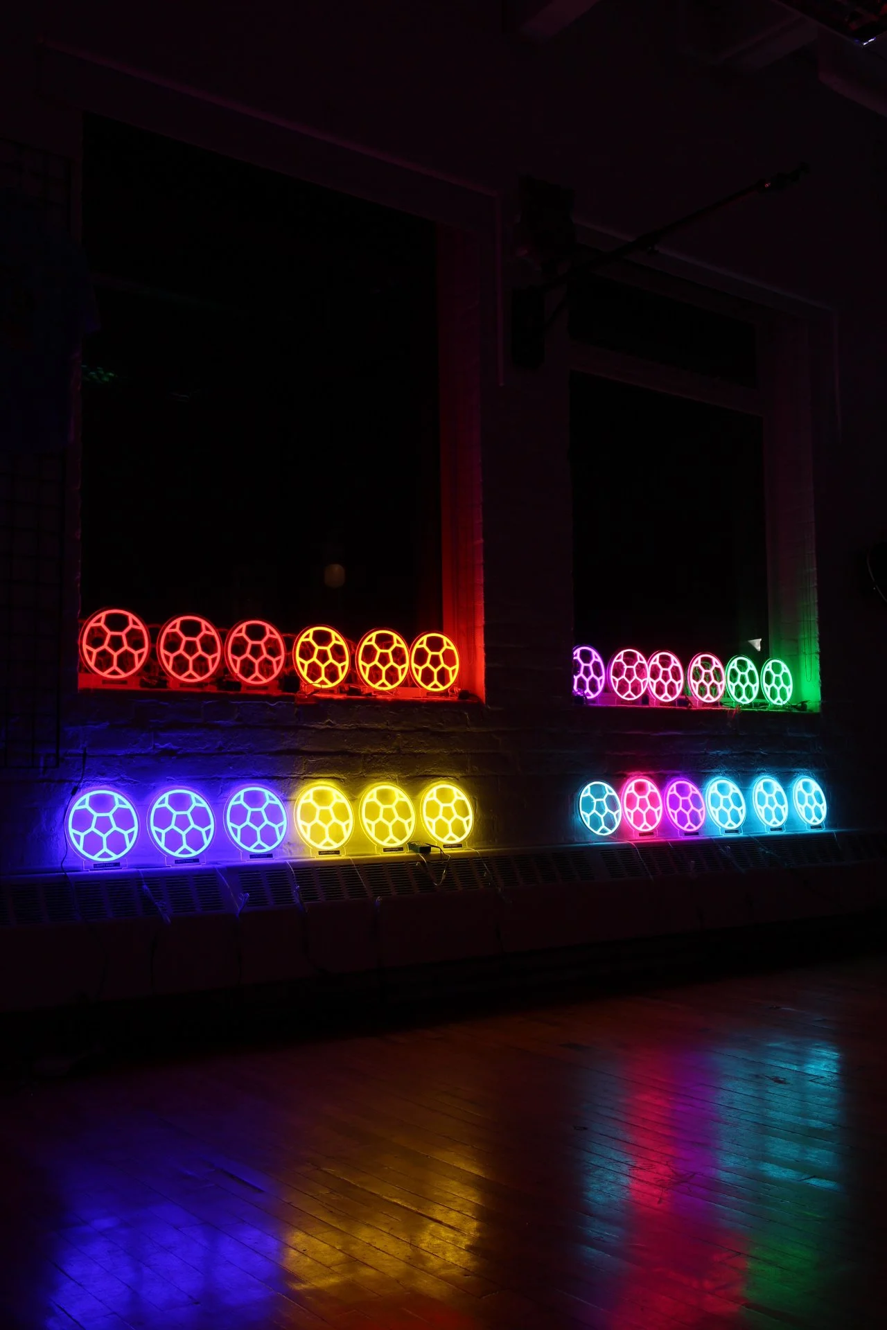 liberty kicks-2026-FIFA-neon-fun-club-LED-soccer-balls- canon-17.jpg