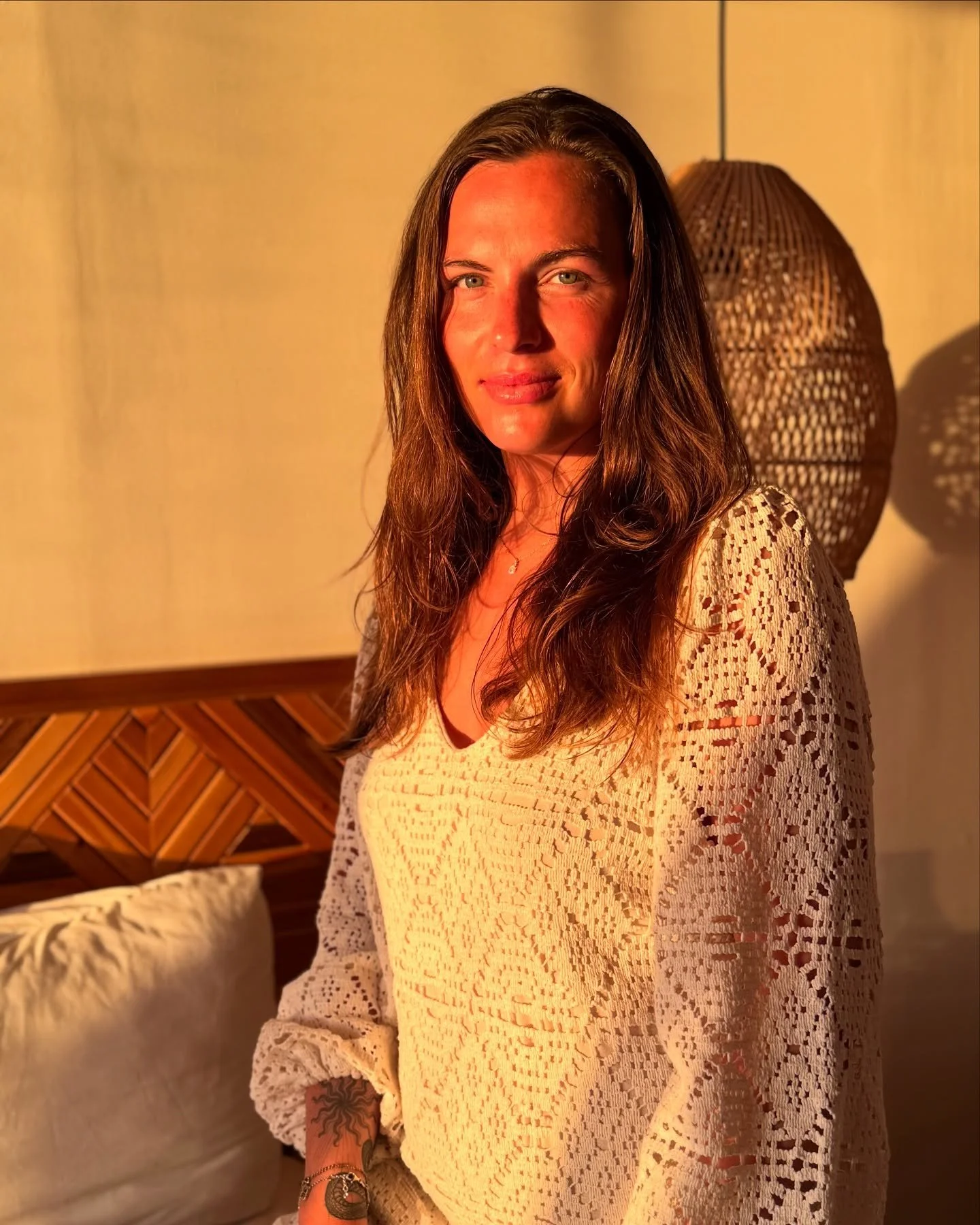 Hi 👋 nice to meet you, I am Elina /Ellie and I&rsquo;m here for you . ..

The new saying is - if you can&rsquo;t make time for your wellness , you will need to make time for your illness . Did I get you attention ? 
I been there .. 🥲
I get it it&rs