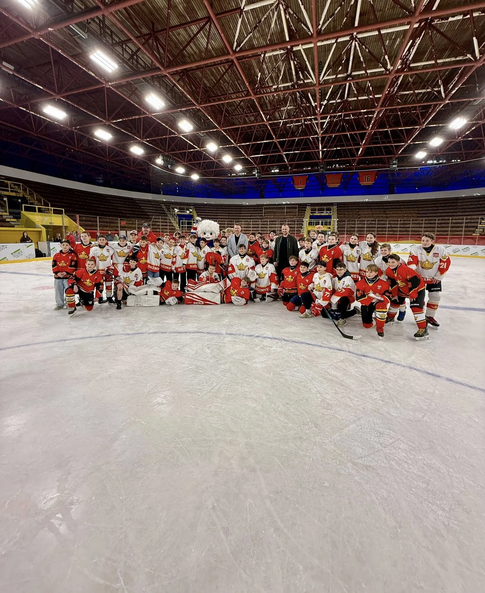 Marián Gáborík a Marián Hossa na ružinovskom zimnom štadióne