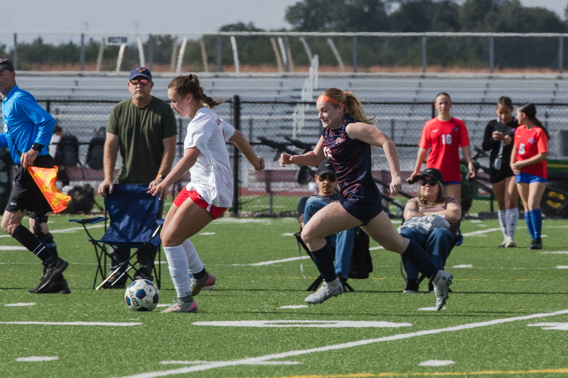 2512_Blue Santa Scrimmage-186.jpg