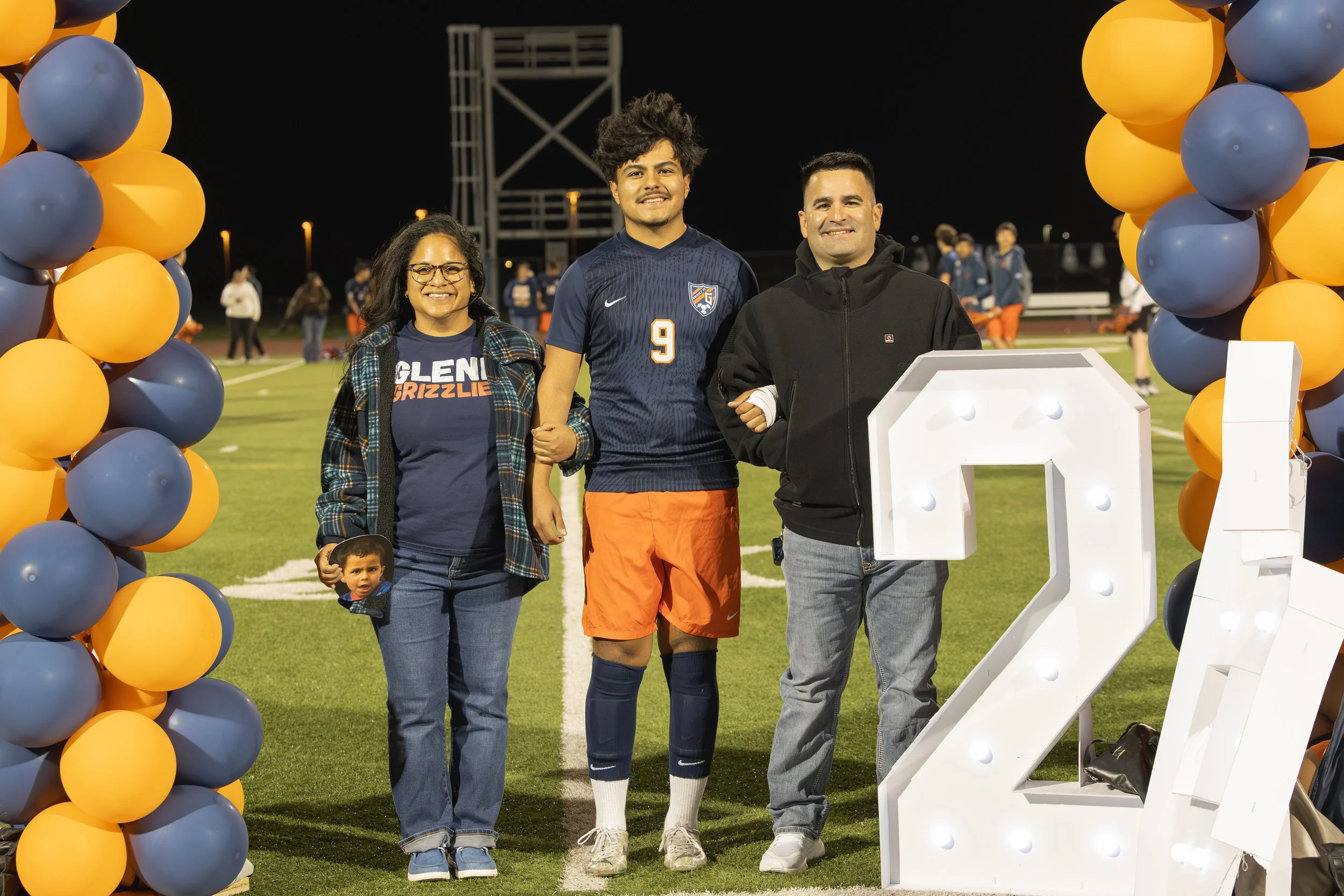 GFCSeniorNight(18).jpg