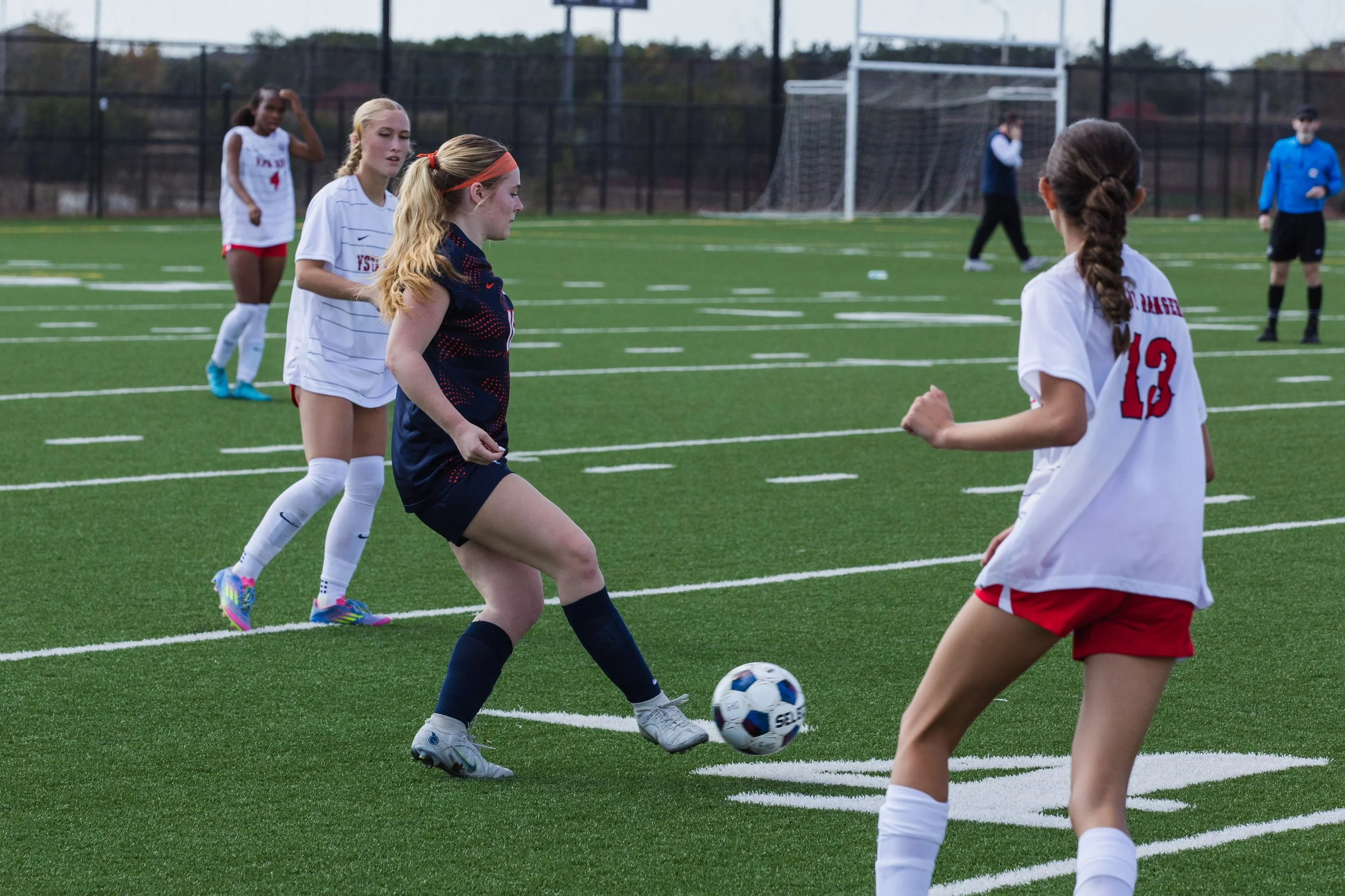 2512_Blue Santa Scrimmage-268.jpg