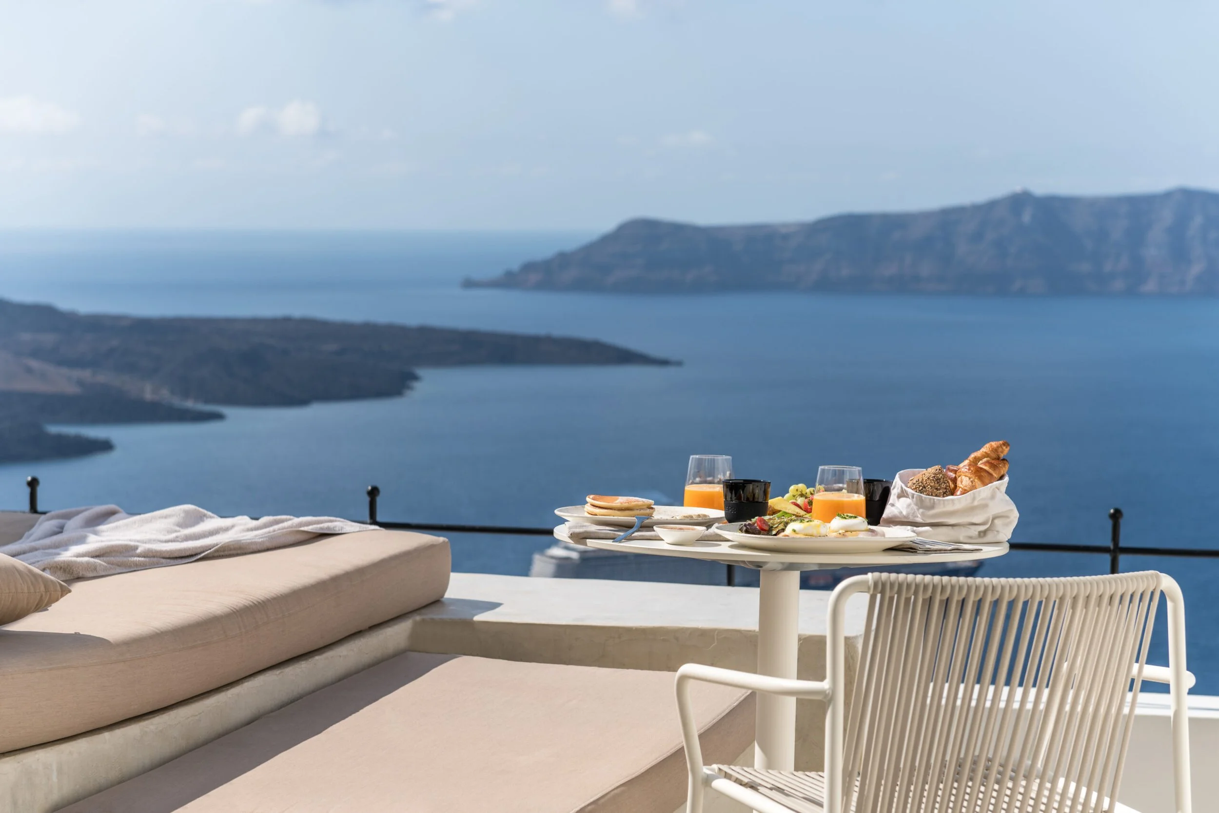 The Three Hotels That Made Our Greece Honeymoon Unforgettable
