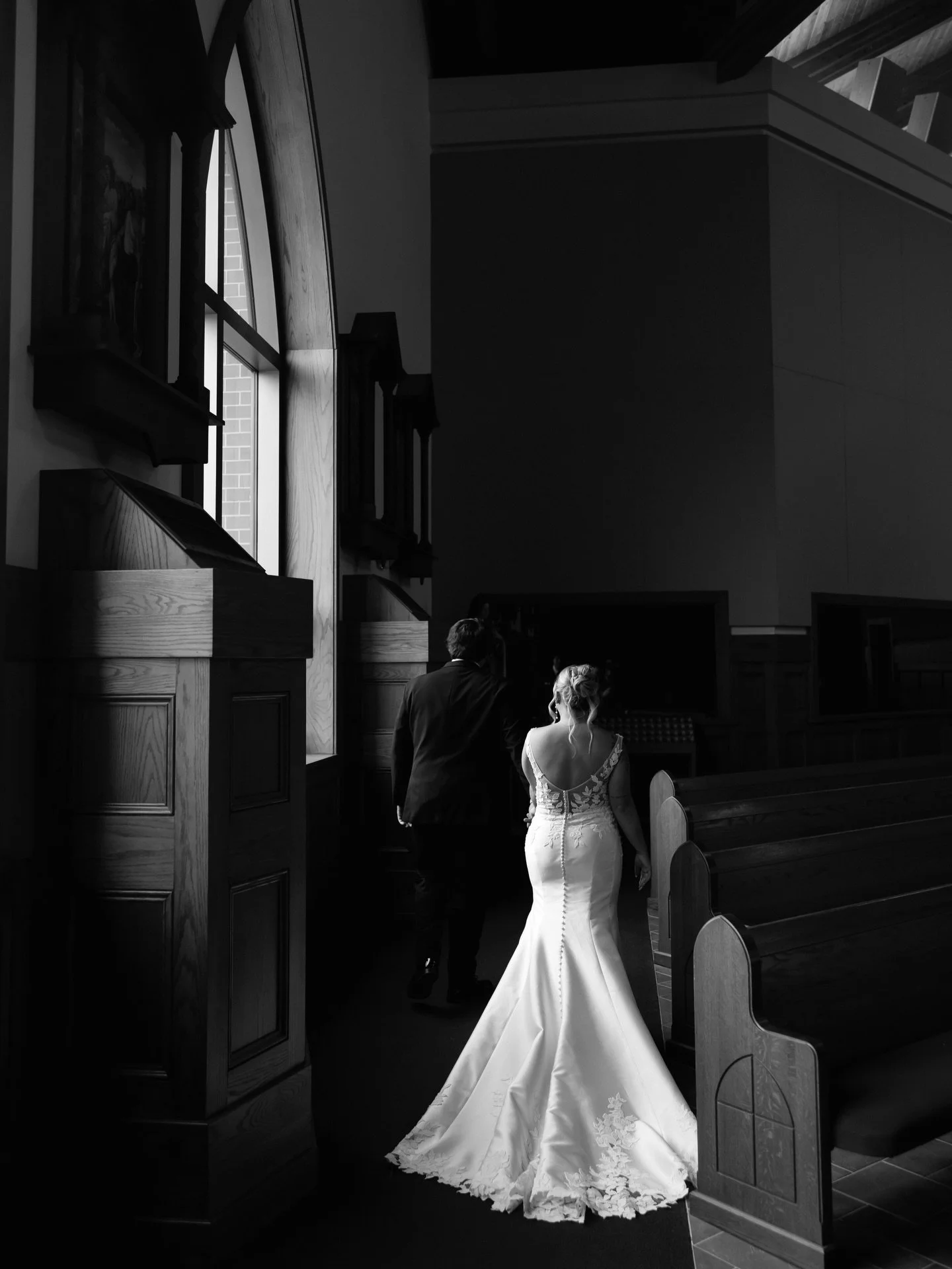 Still falling for @ashley__newcomb&rsquo;s day 💫 #brickbride 

PC :: @kalliegenephotography