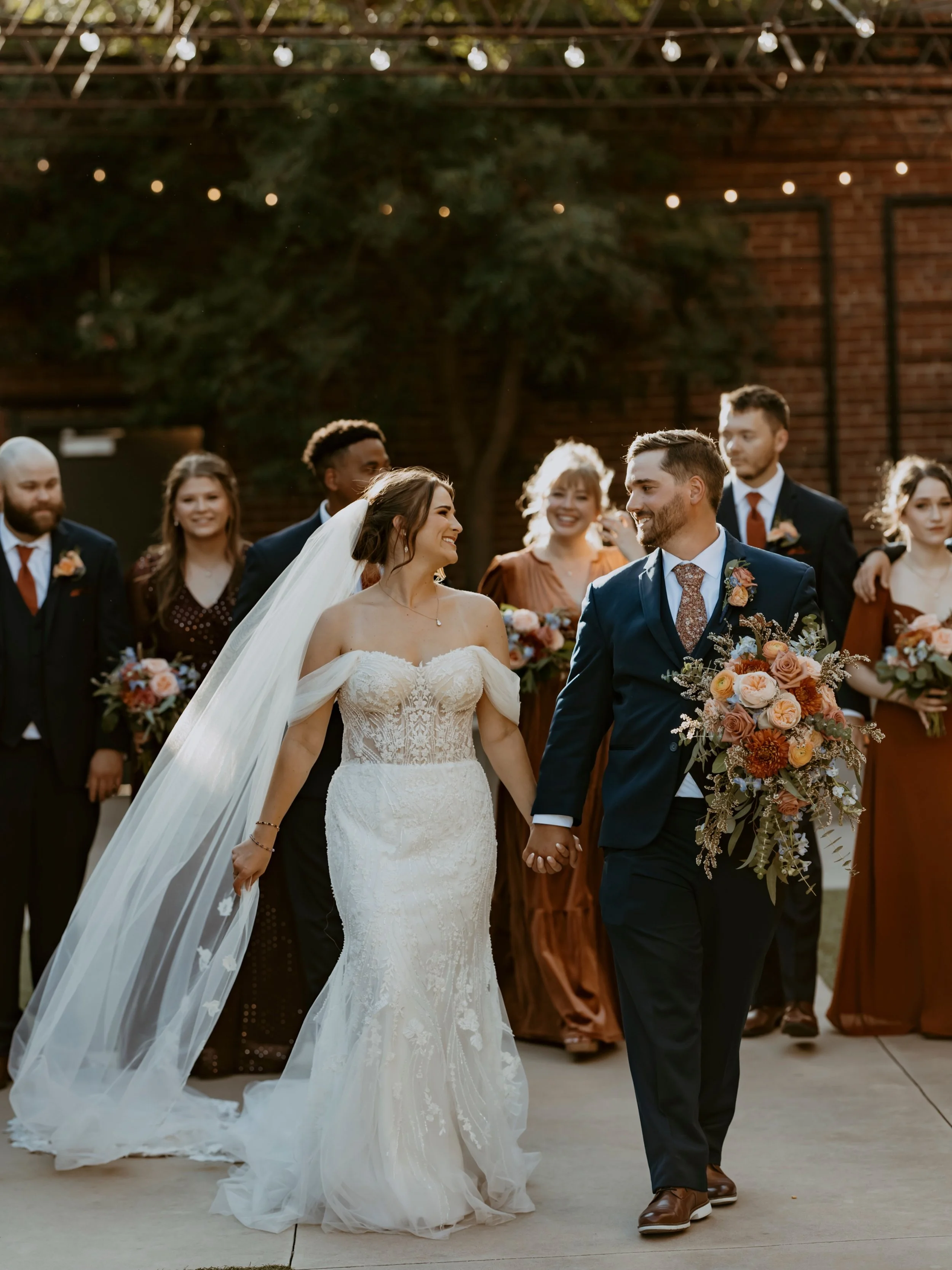 Fall brides - it&rsquo;s your turn 🍂🍁 #brickbride 

PC :: @mloregphotography
